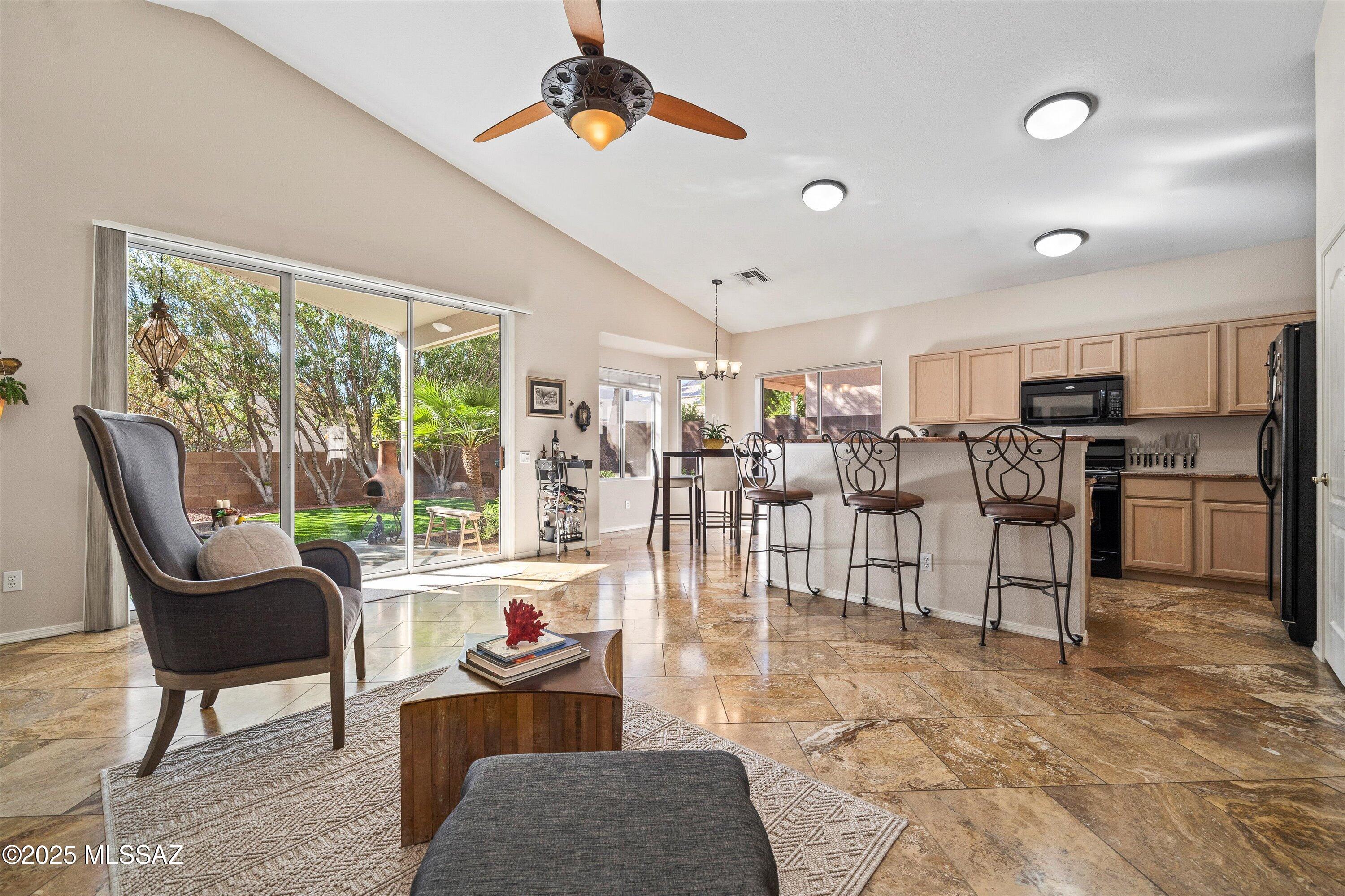 5209 N Windriver Place