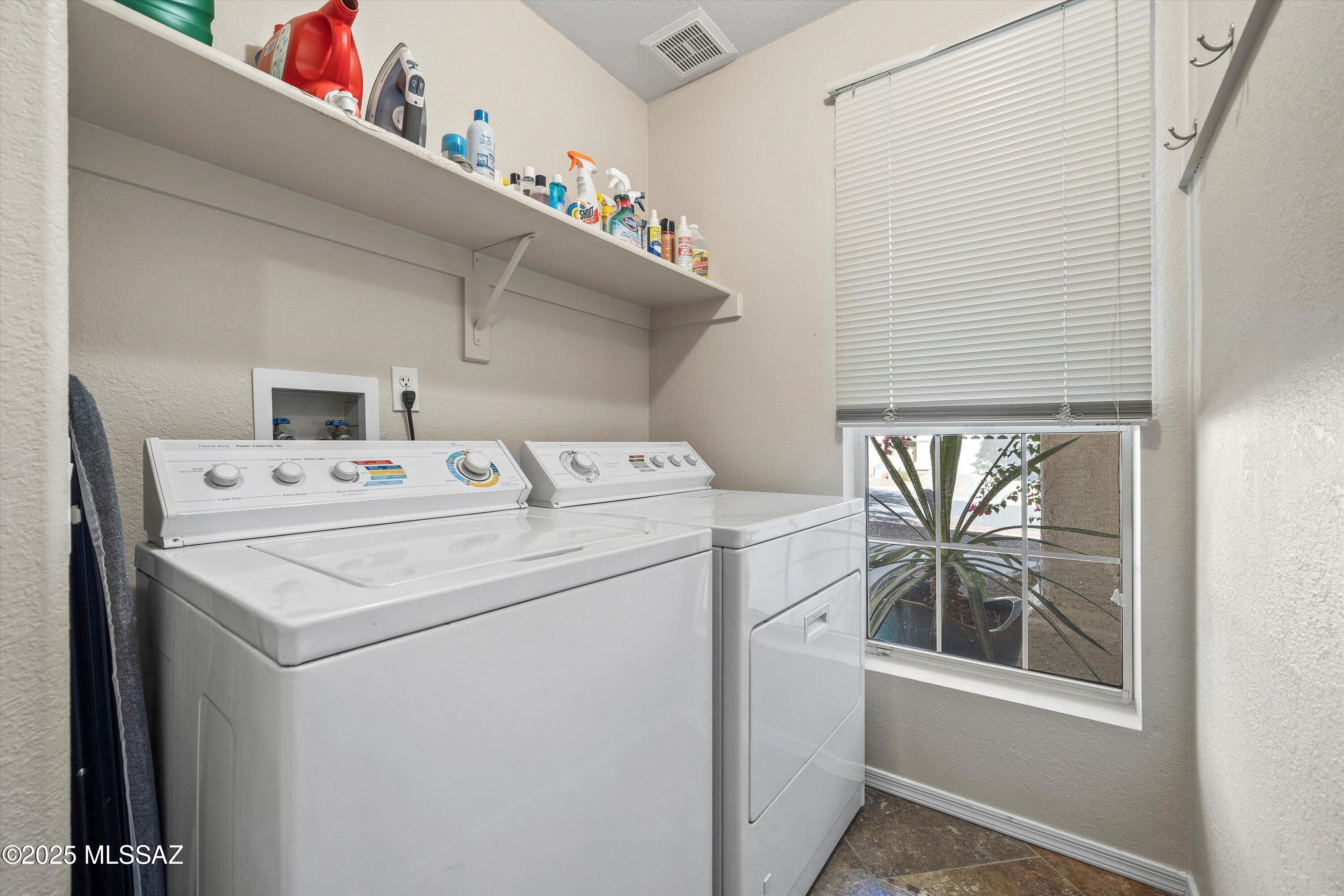 5209 N Windriver Place