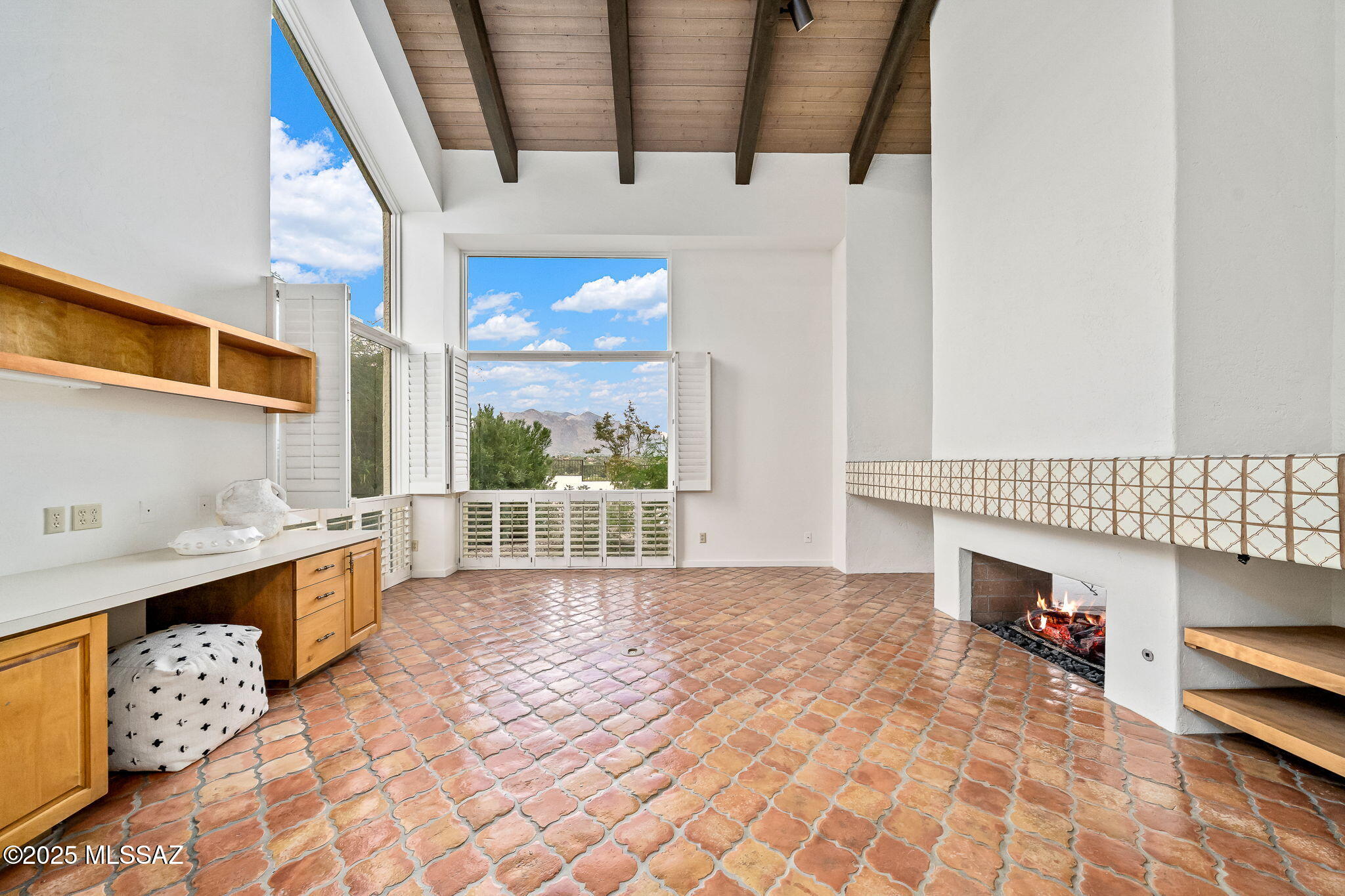 8450 N Nob Hill Drive