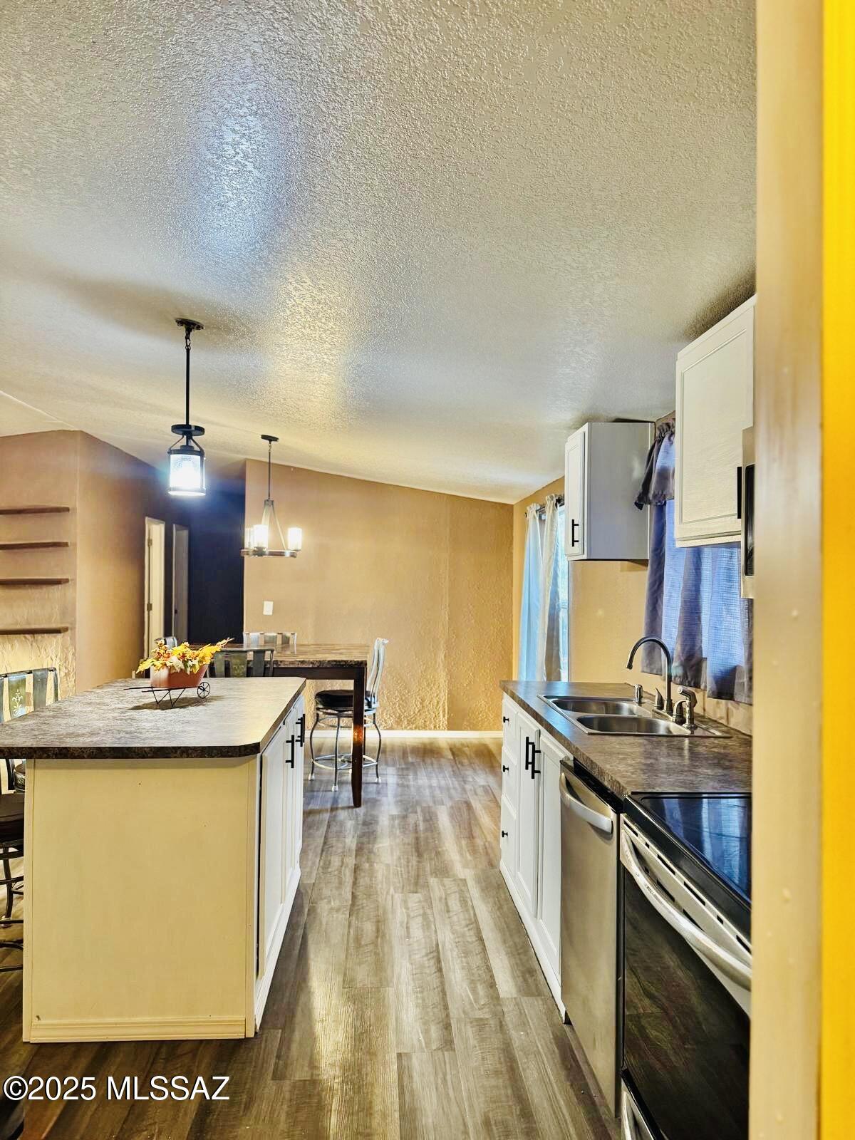 12156 W Jessica Rae Lane