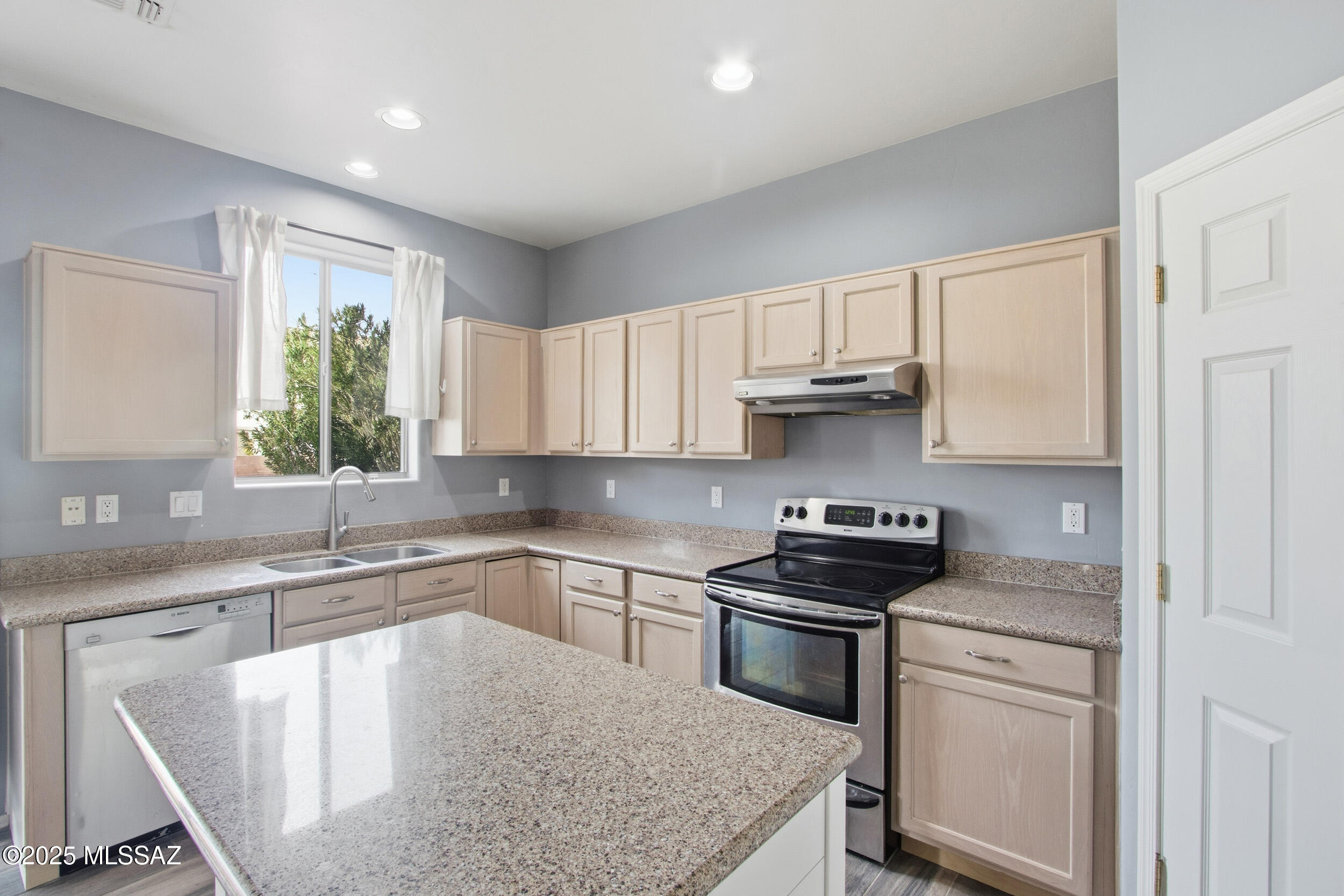 52 W Camino Rio Cebolla