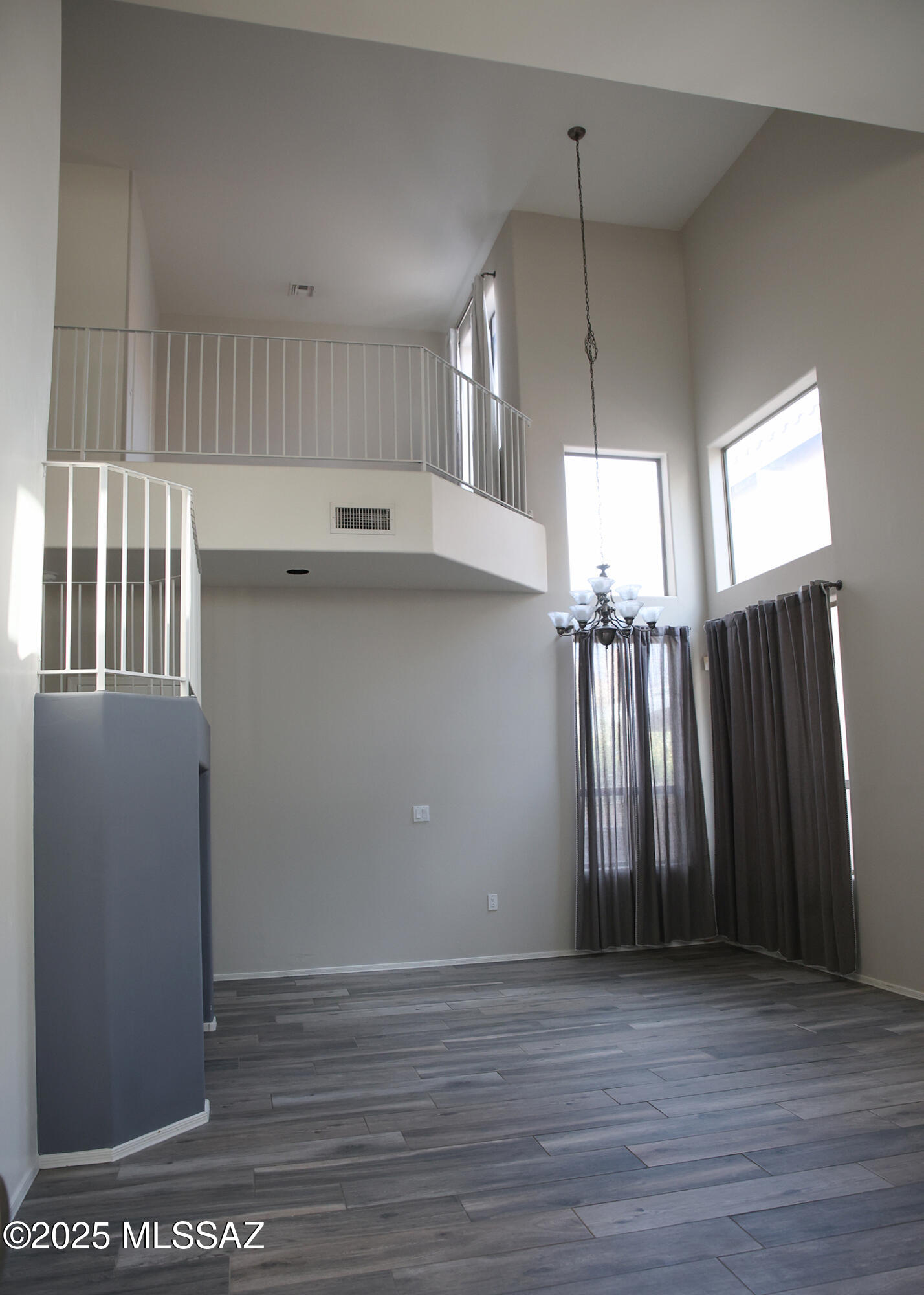 52 W Camino Rio Cebolla