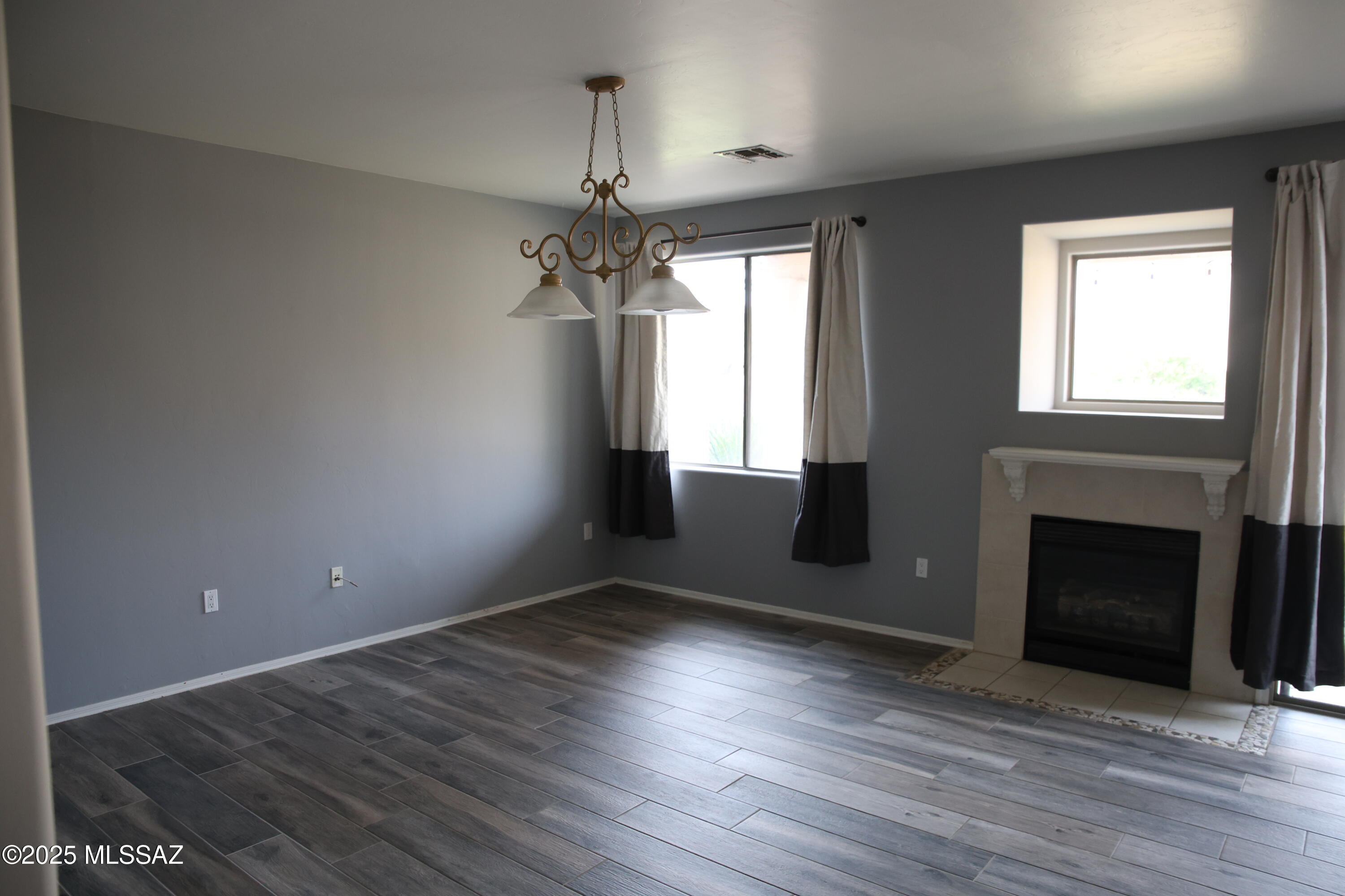 52 W Camino Rio Cebolla