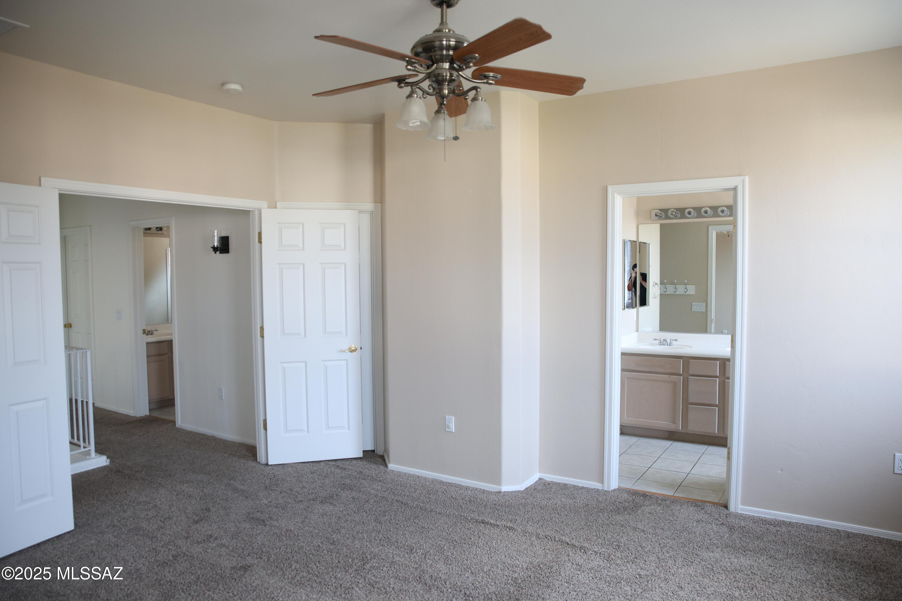 52 W Camino Rio Cebolla