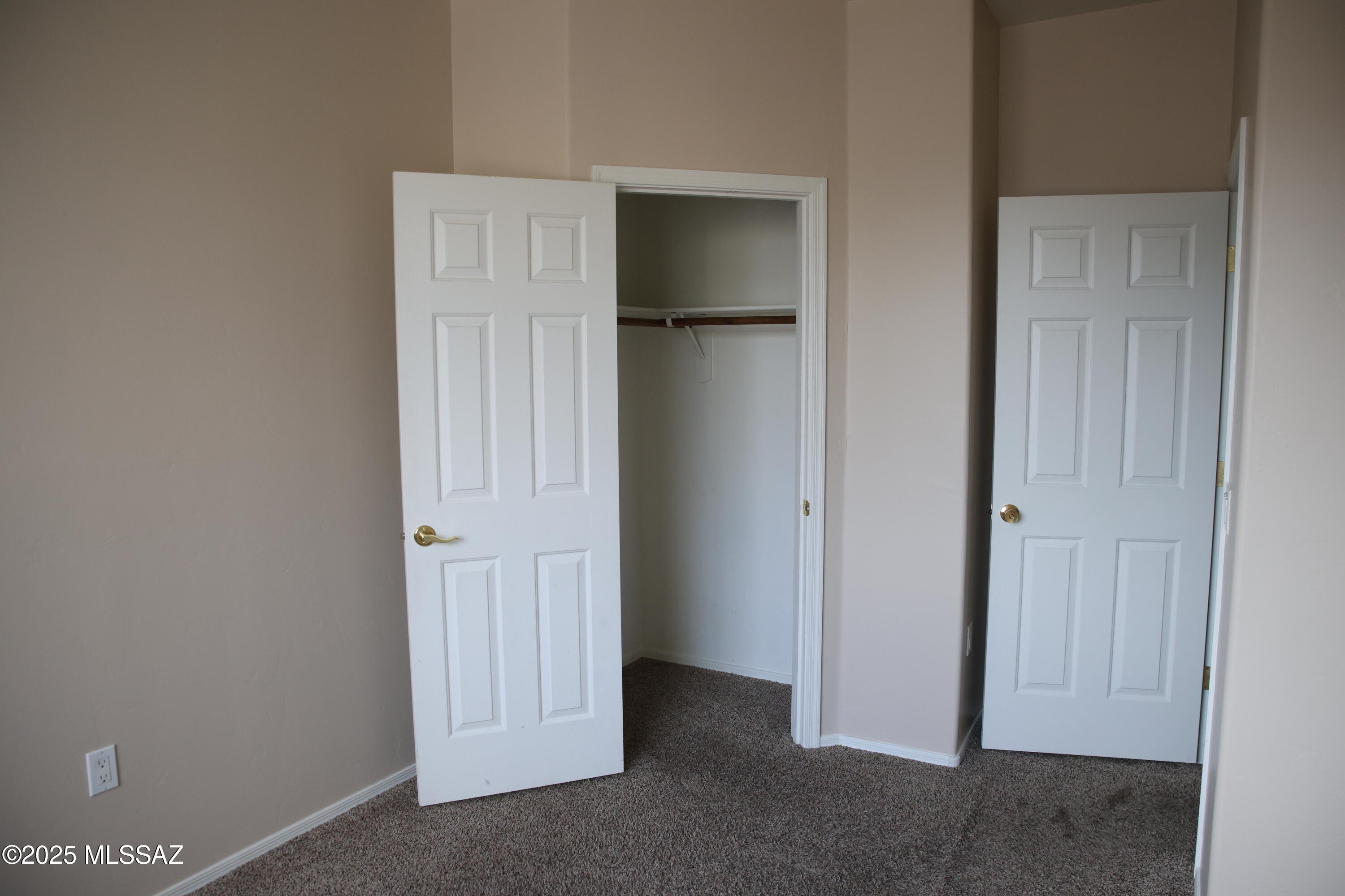 52 W Camino Rio Cebolla