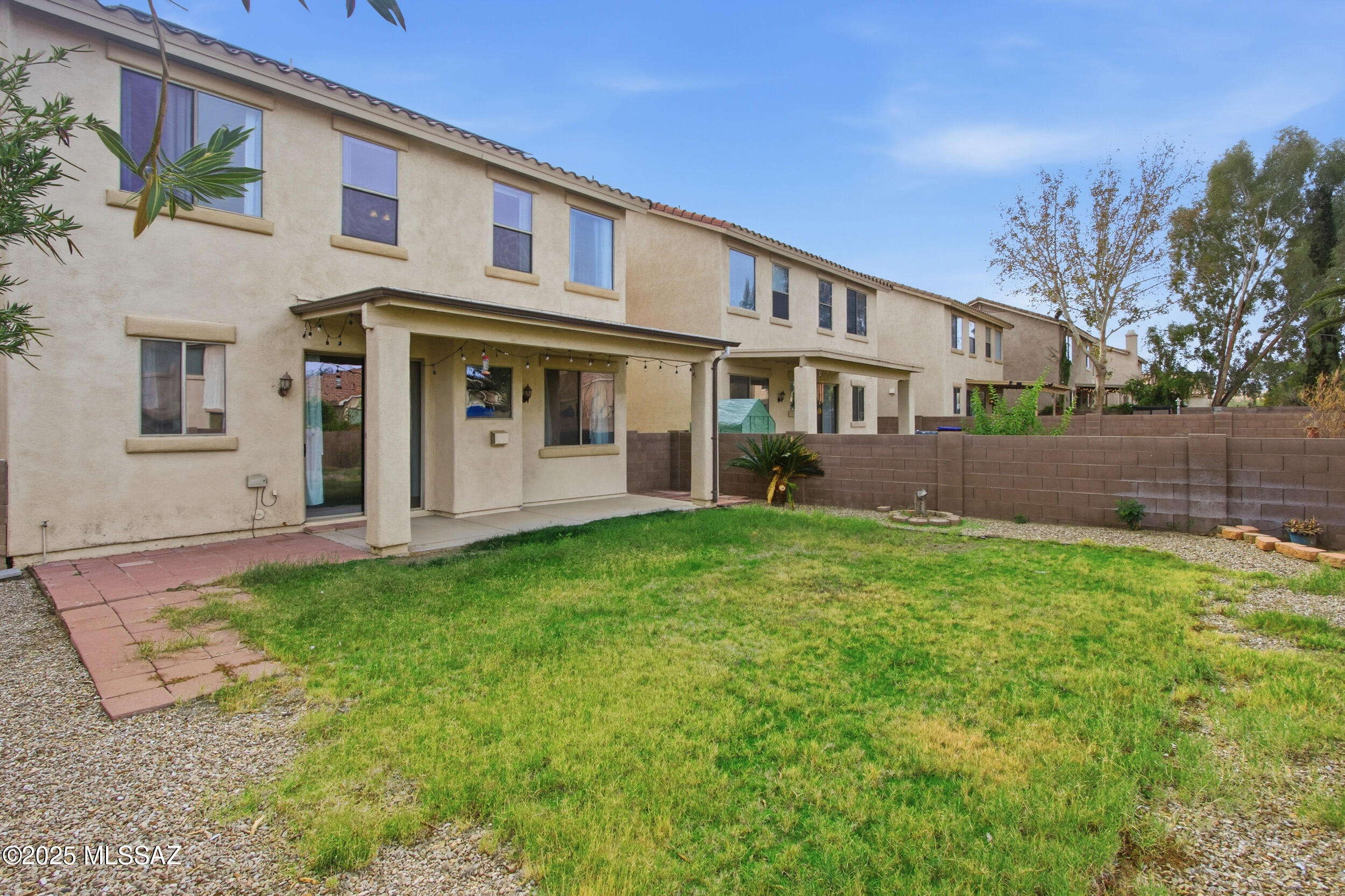 52 W Camino Rio Cebolla