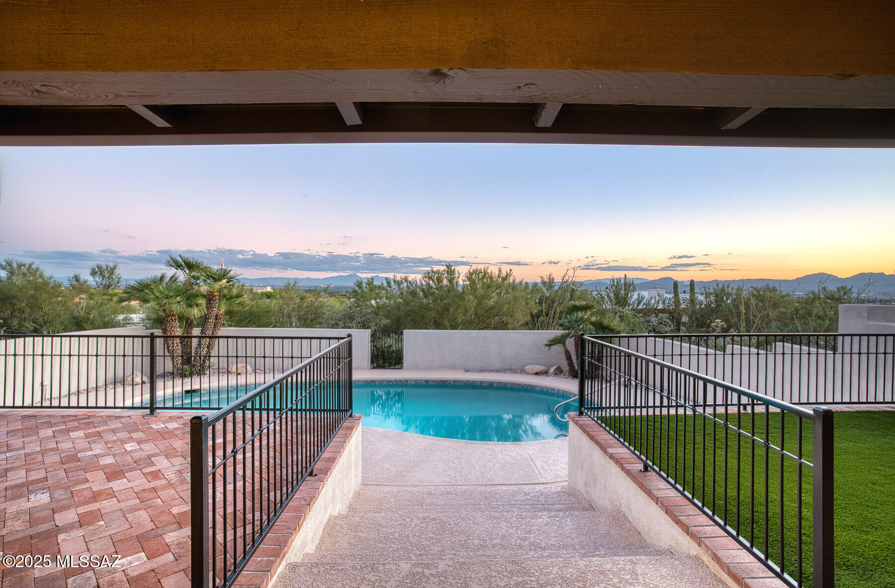 1502 E Indian Wells Road