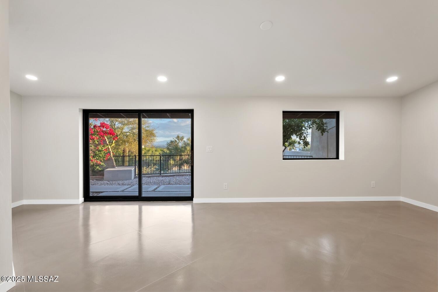 1502 E Indian Wells Road