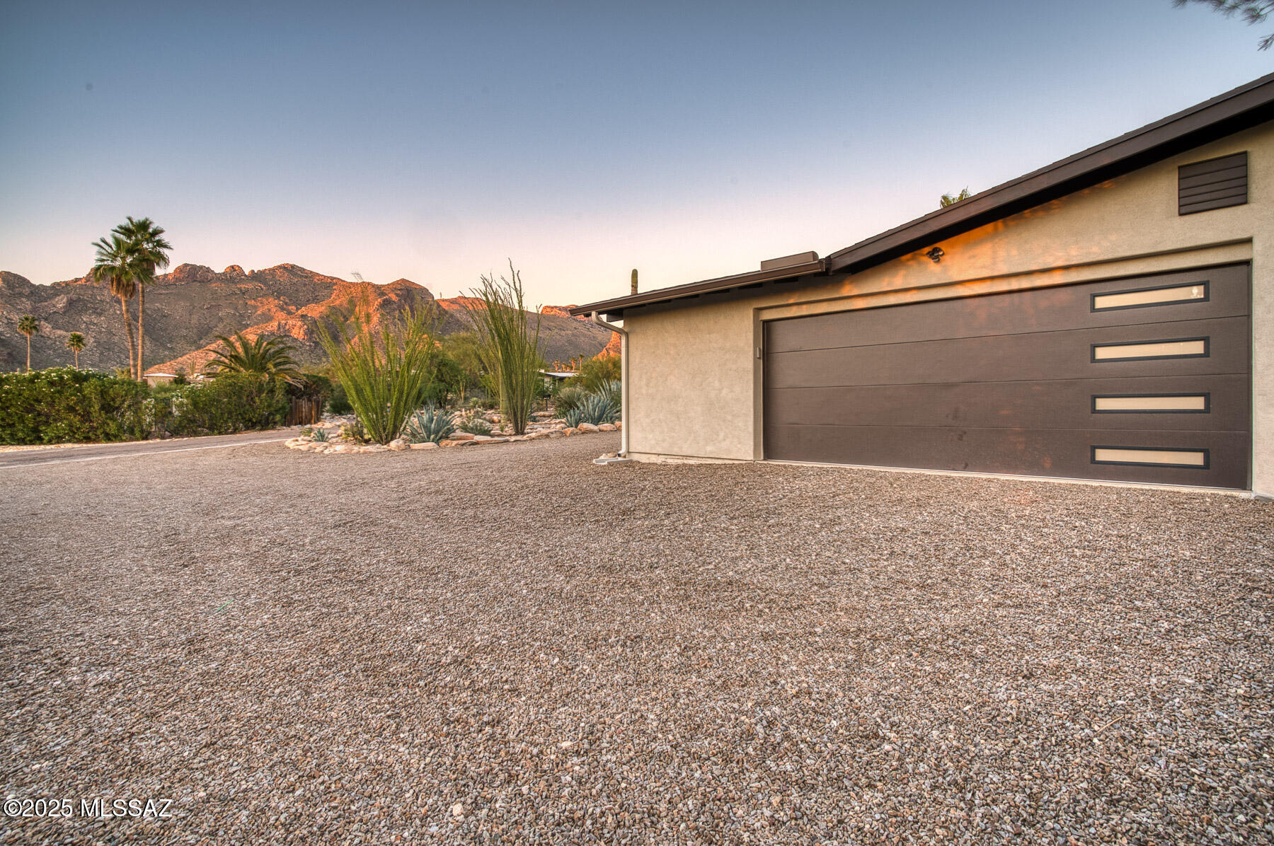 1502 E Indian Wells Road