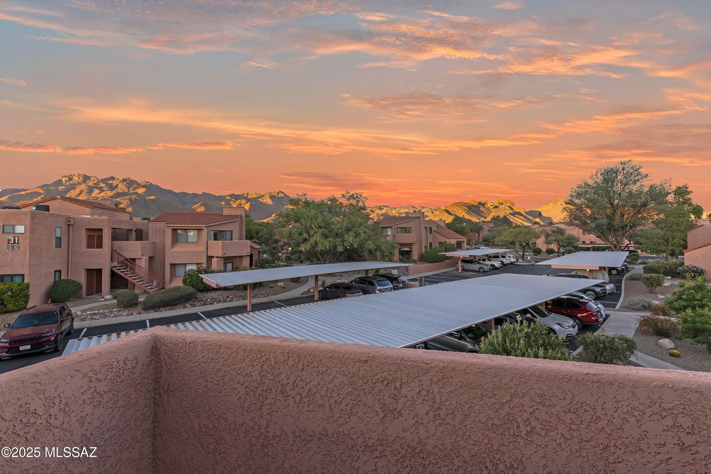 5051 N Sabino Canyon Road Unit: 2220