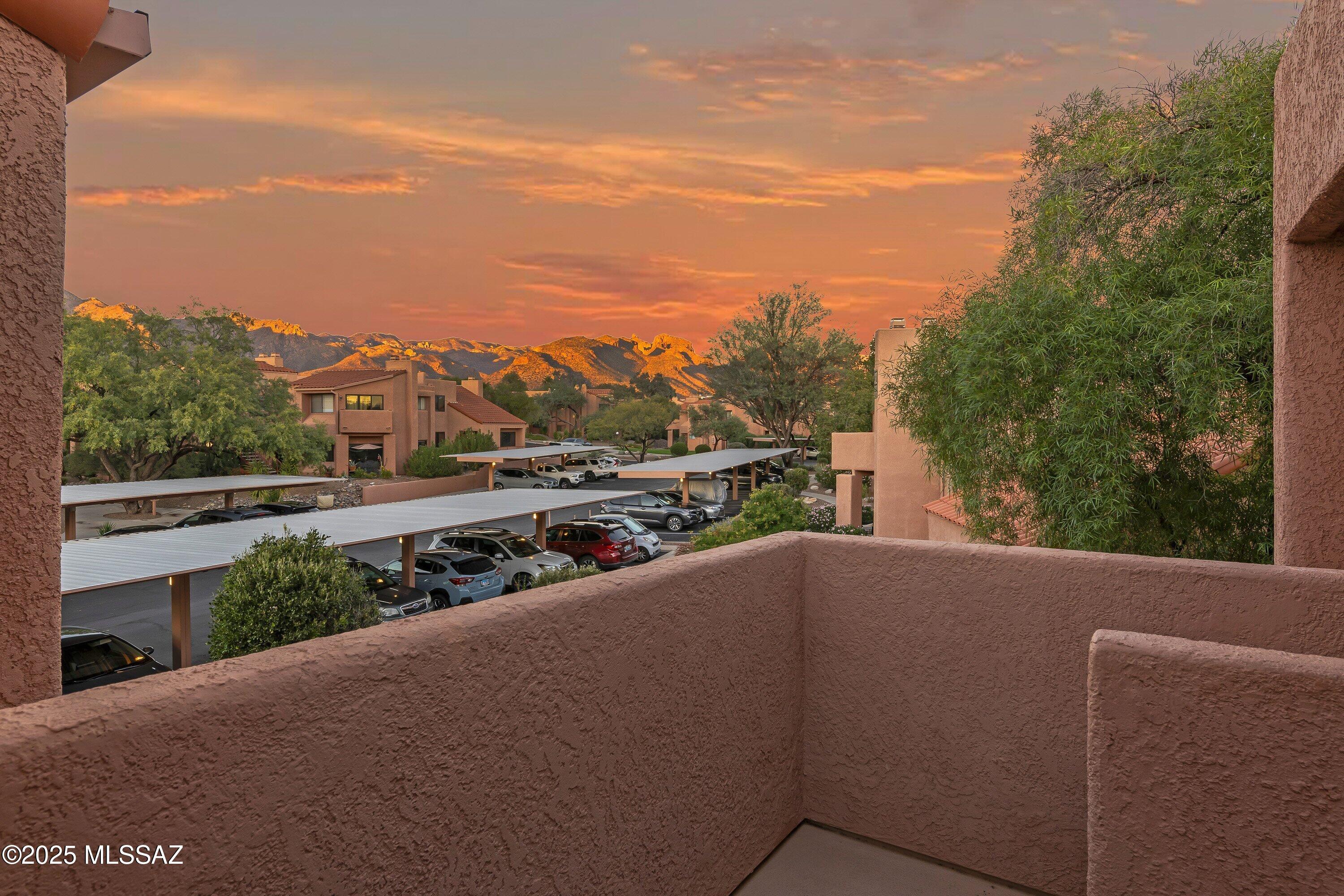 5051 N Sabino Canyon Road Unit: 2220