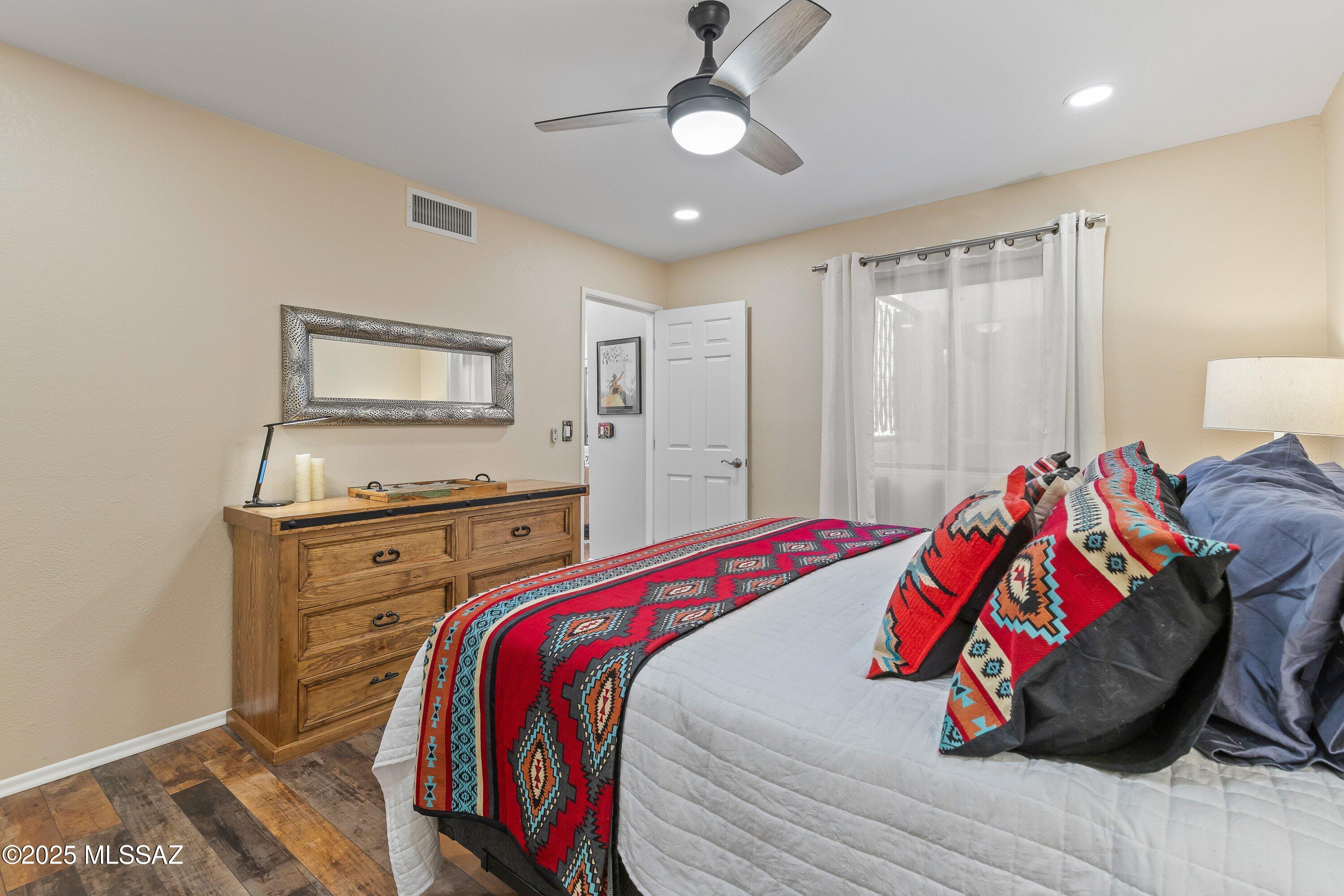 5051 N Sabino Canyon Road Unit: 2220