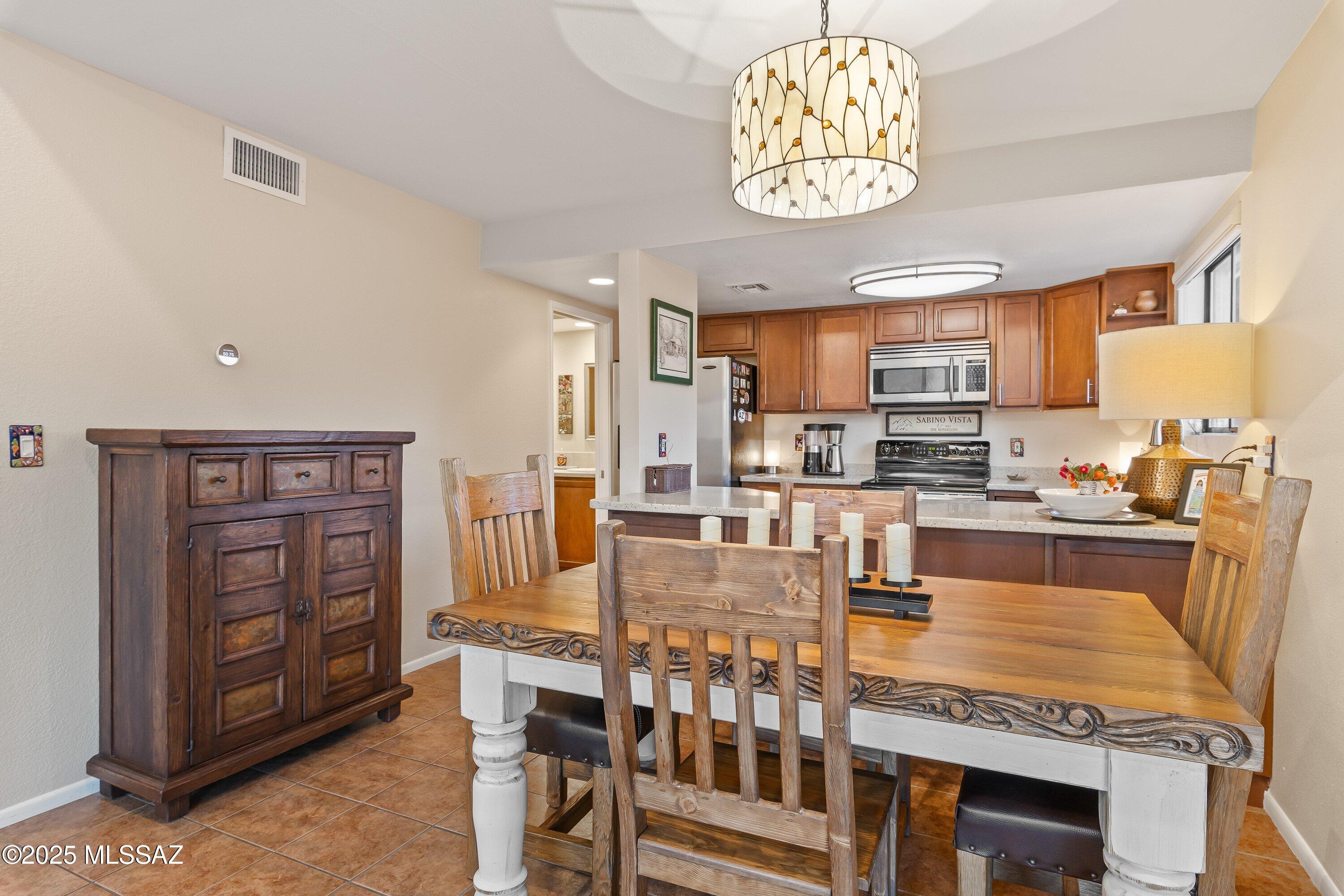 5051 N Sabino Canyon Road Unit: 2220