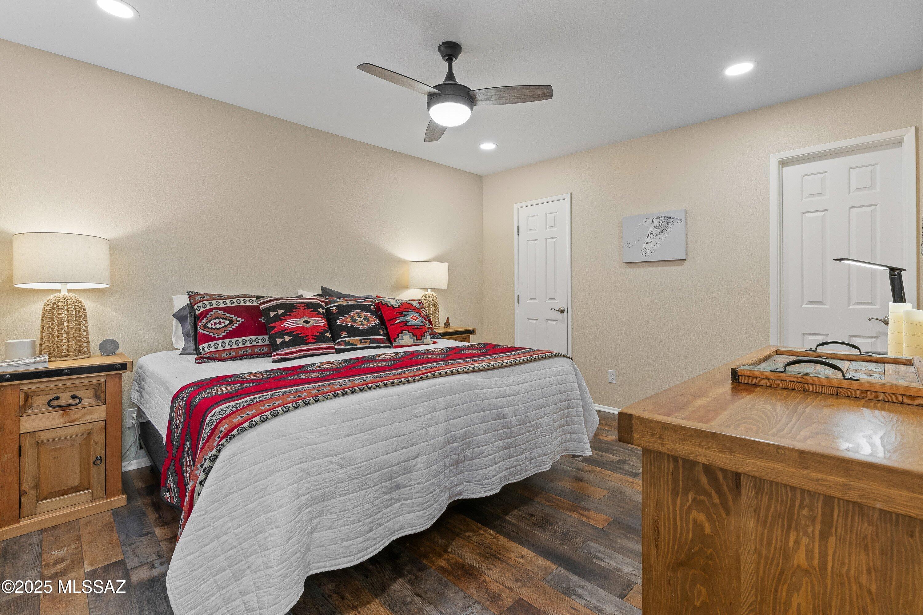 5051 N Sabino Canyon Road Unit: 2220