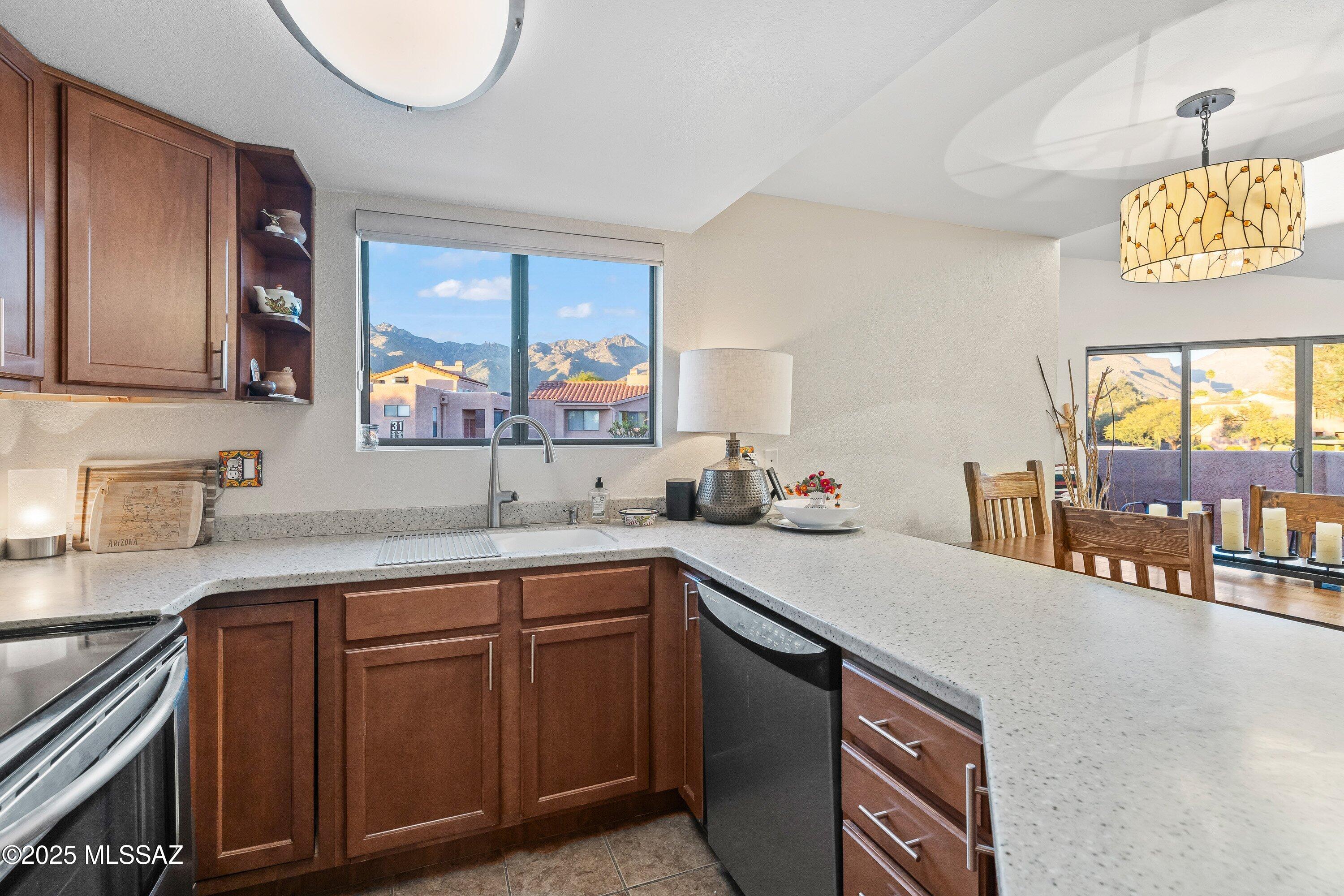 5051 N Sabino Canyon Road Unit: 2220