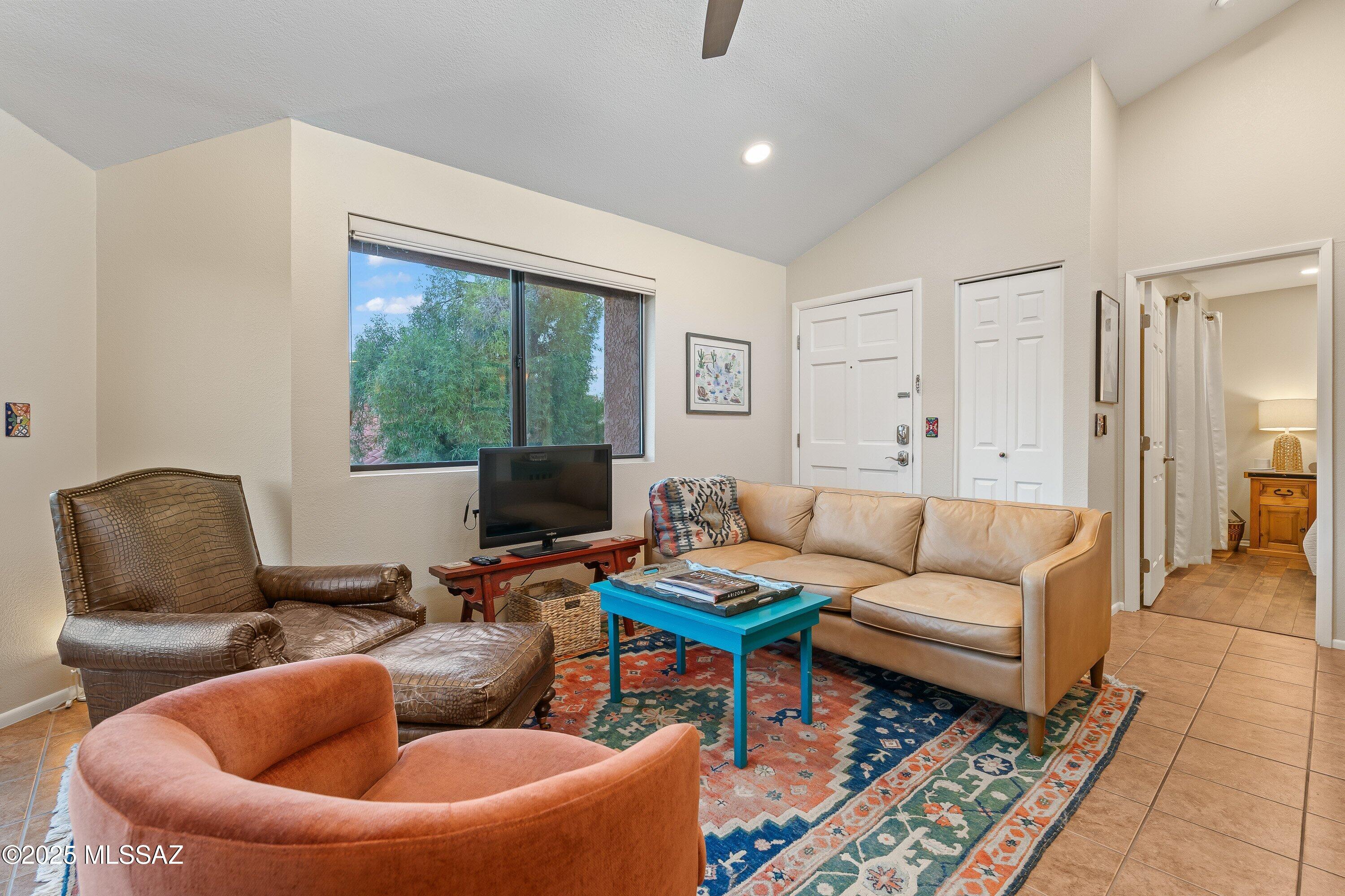 5051 N Sabino Canyon Road Unit: 2220