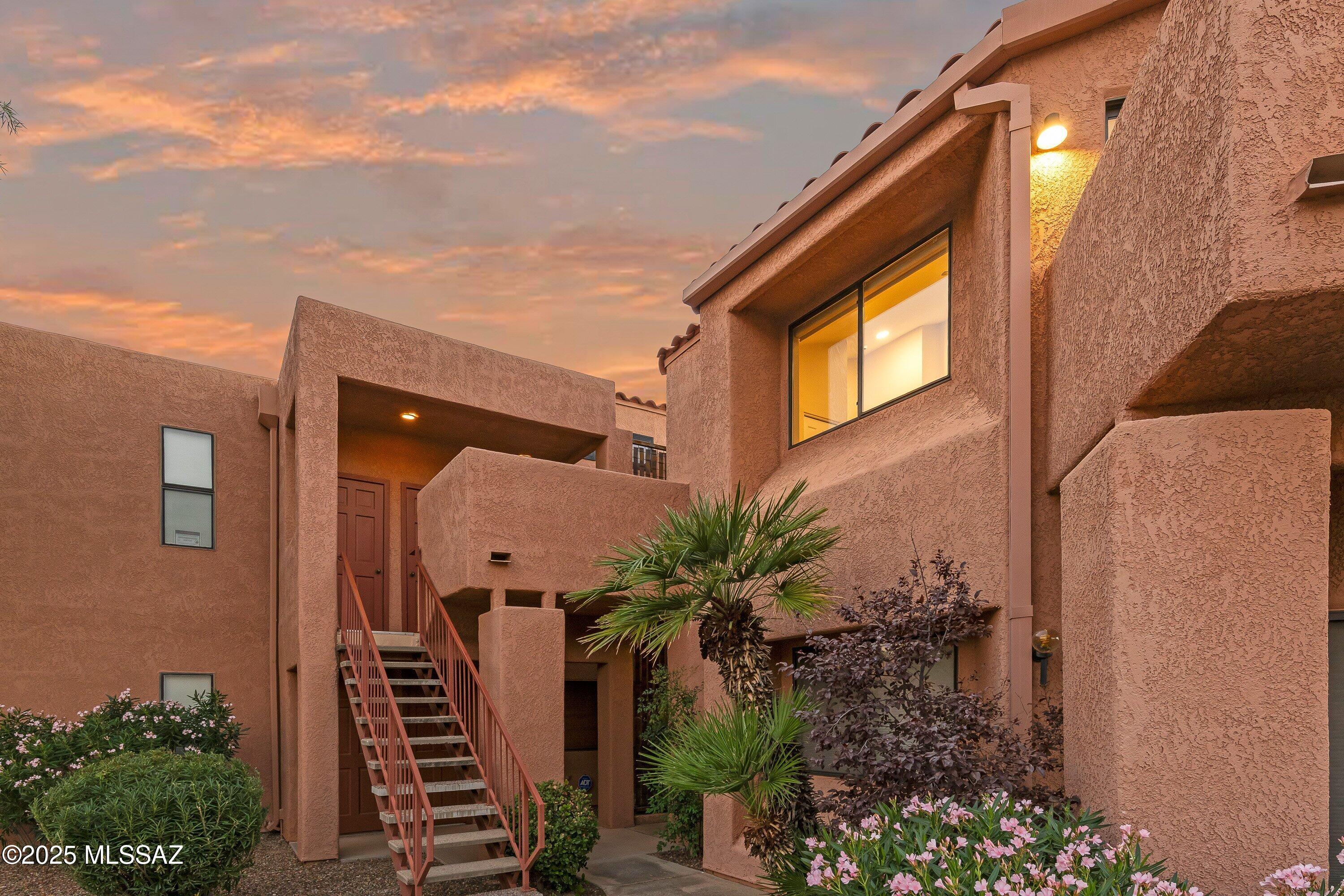 5051 N Sabino Canyon Road Unit: 2220