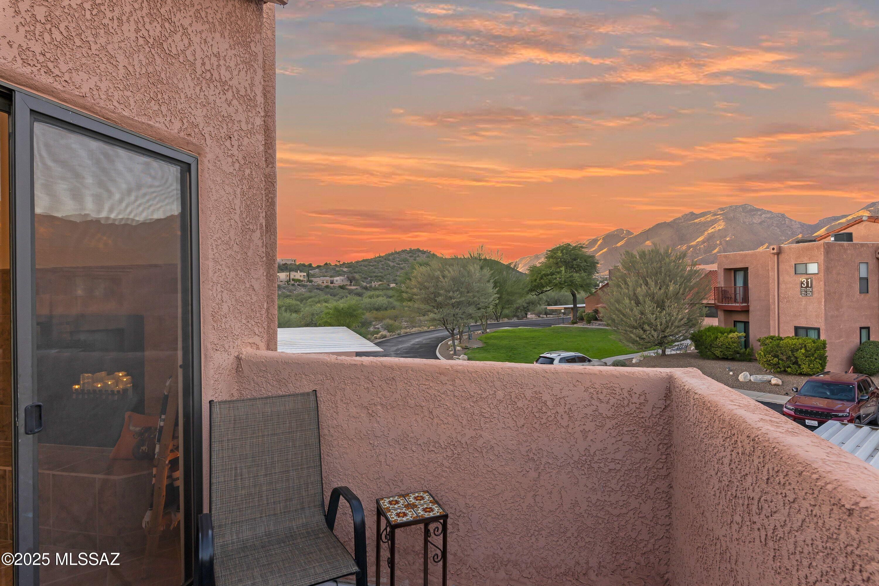 5051 N Sabino Canyon Road Unit: 2220