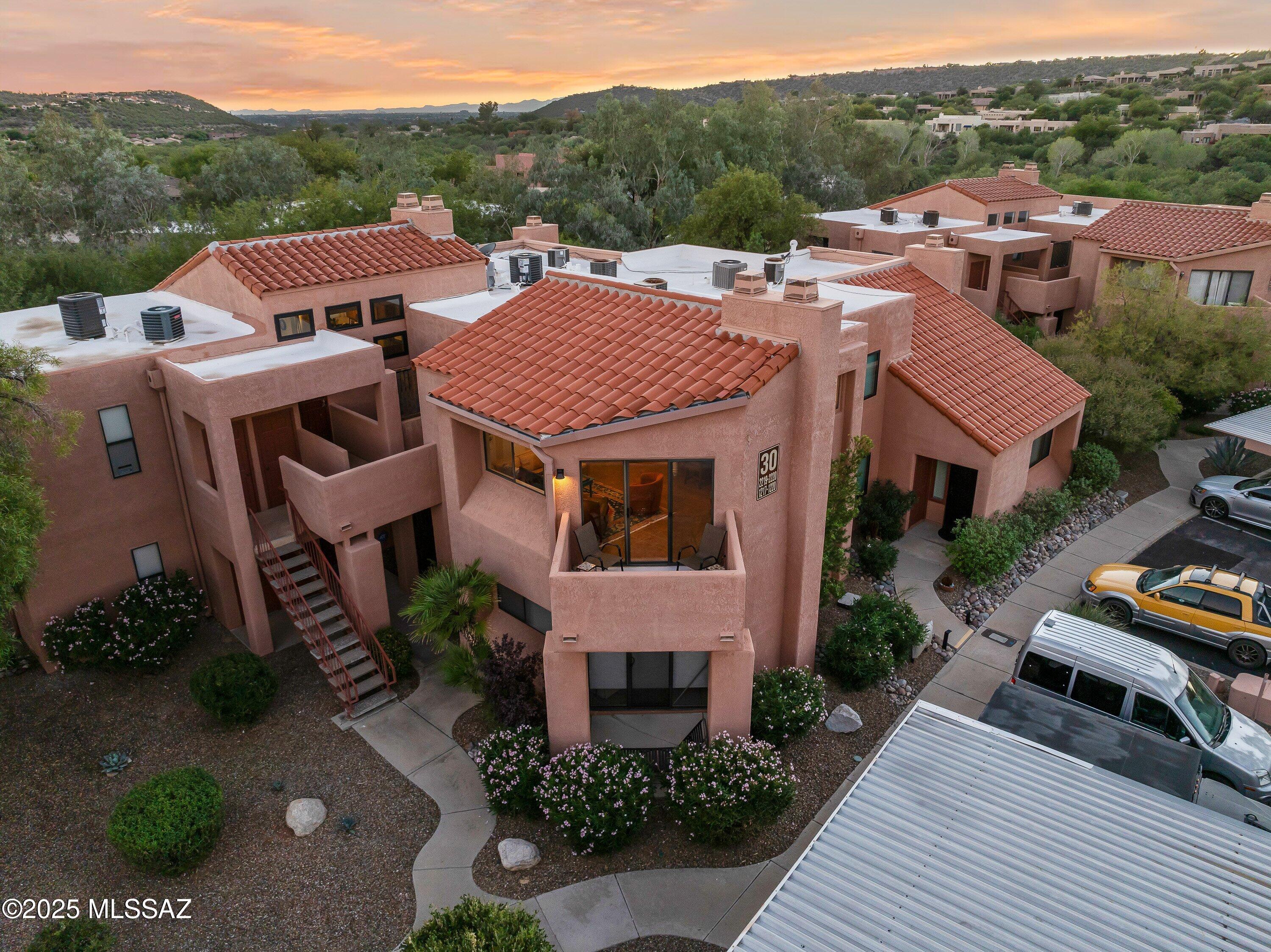 5051 N Sabino Canyon Road Unit: 2220