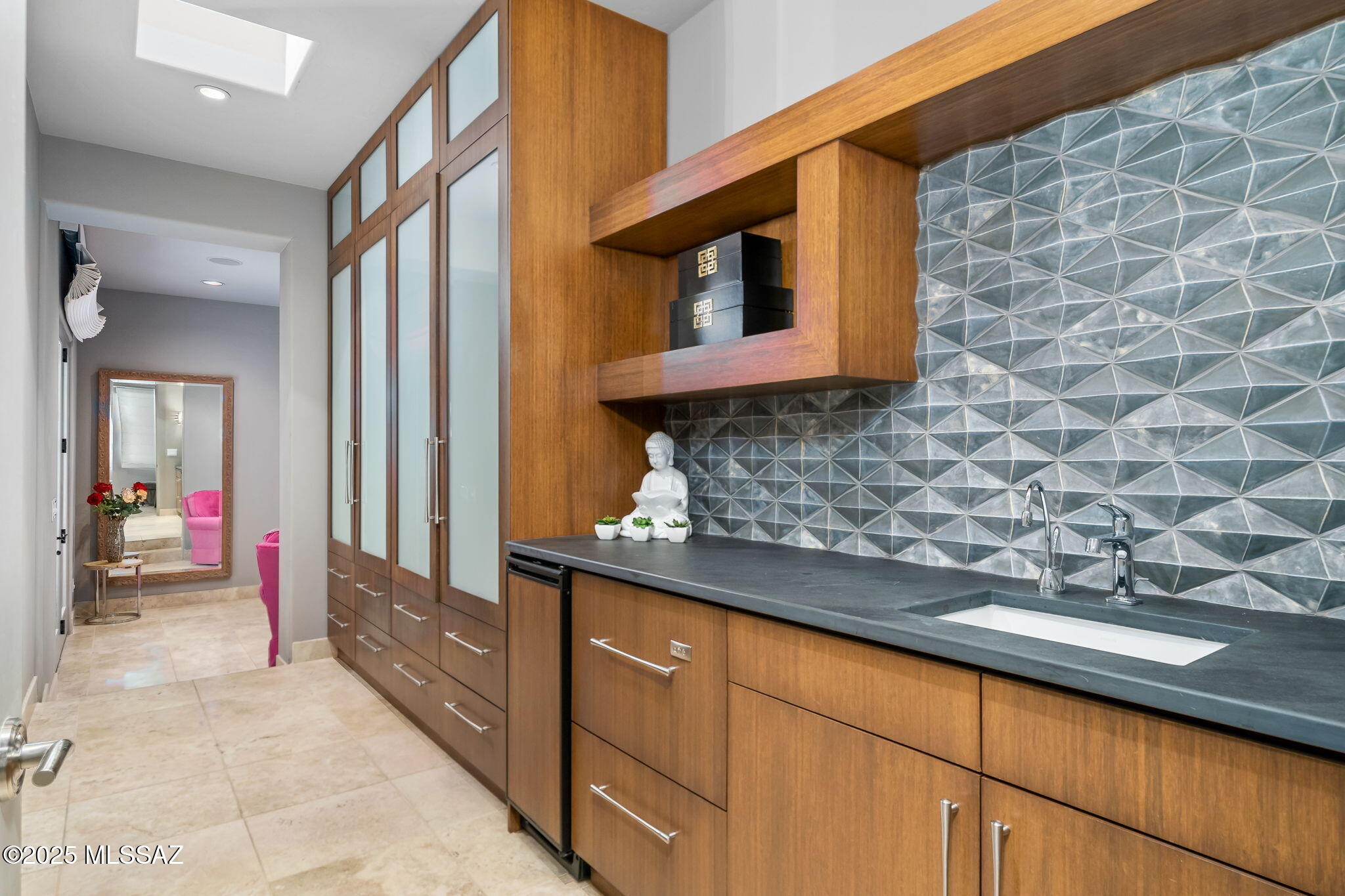 1583 E Sanctuary Cove Way