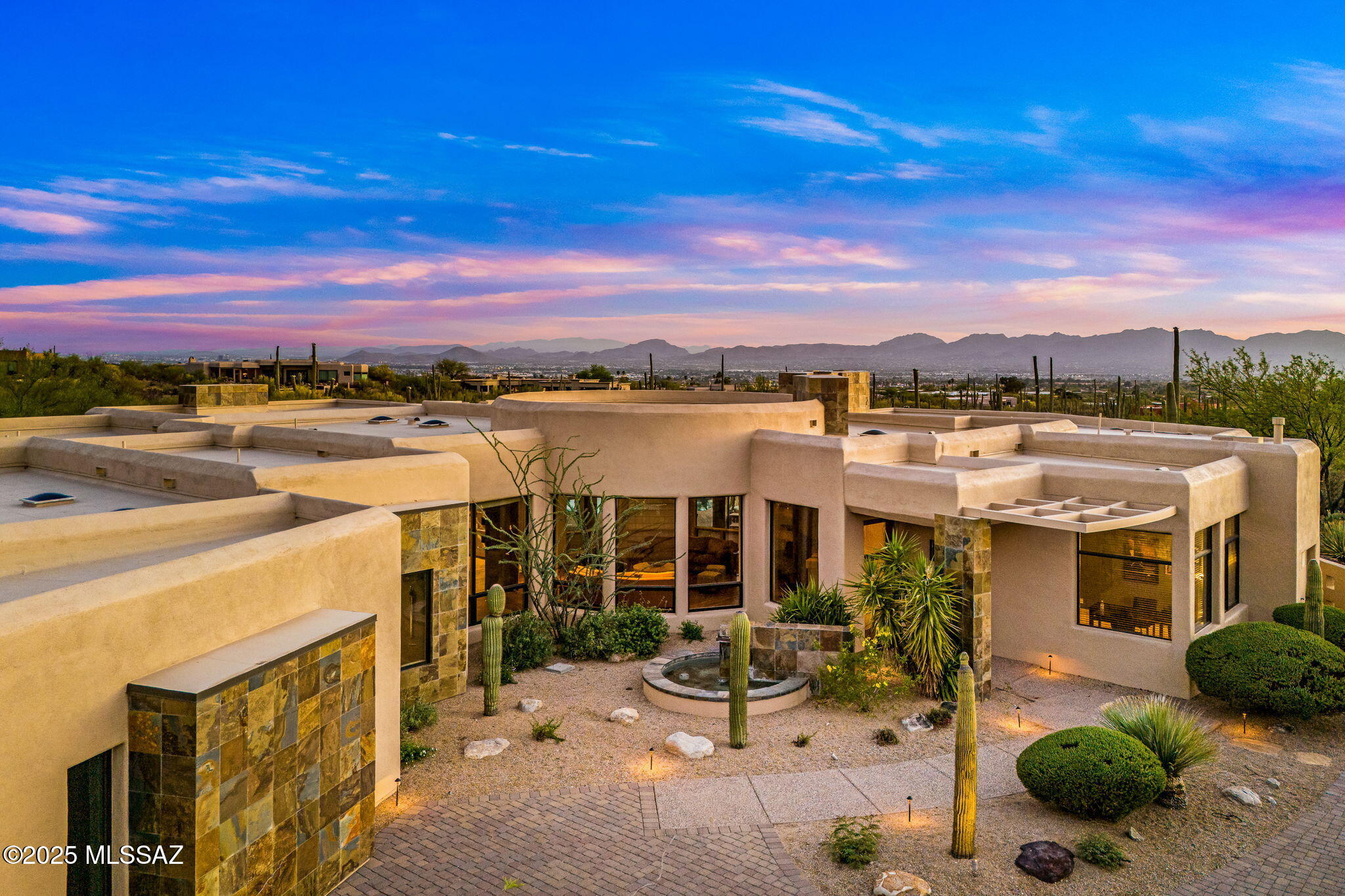 1583 E Sanctuary Cove Way