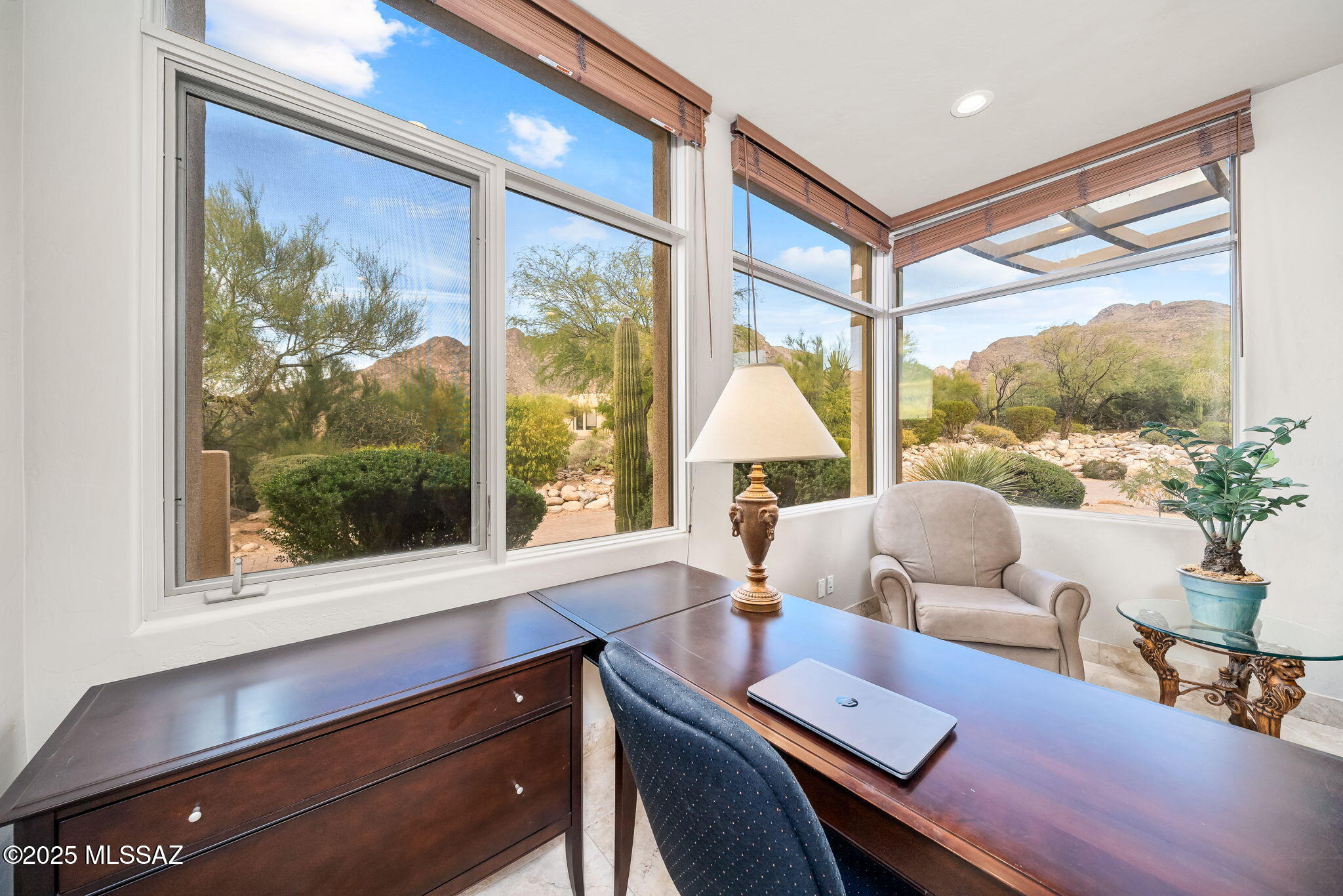 1583 E Sanctuary Cove Way