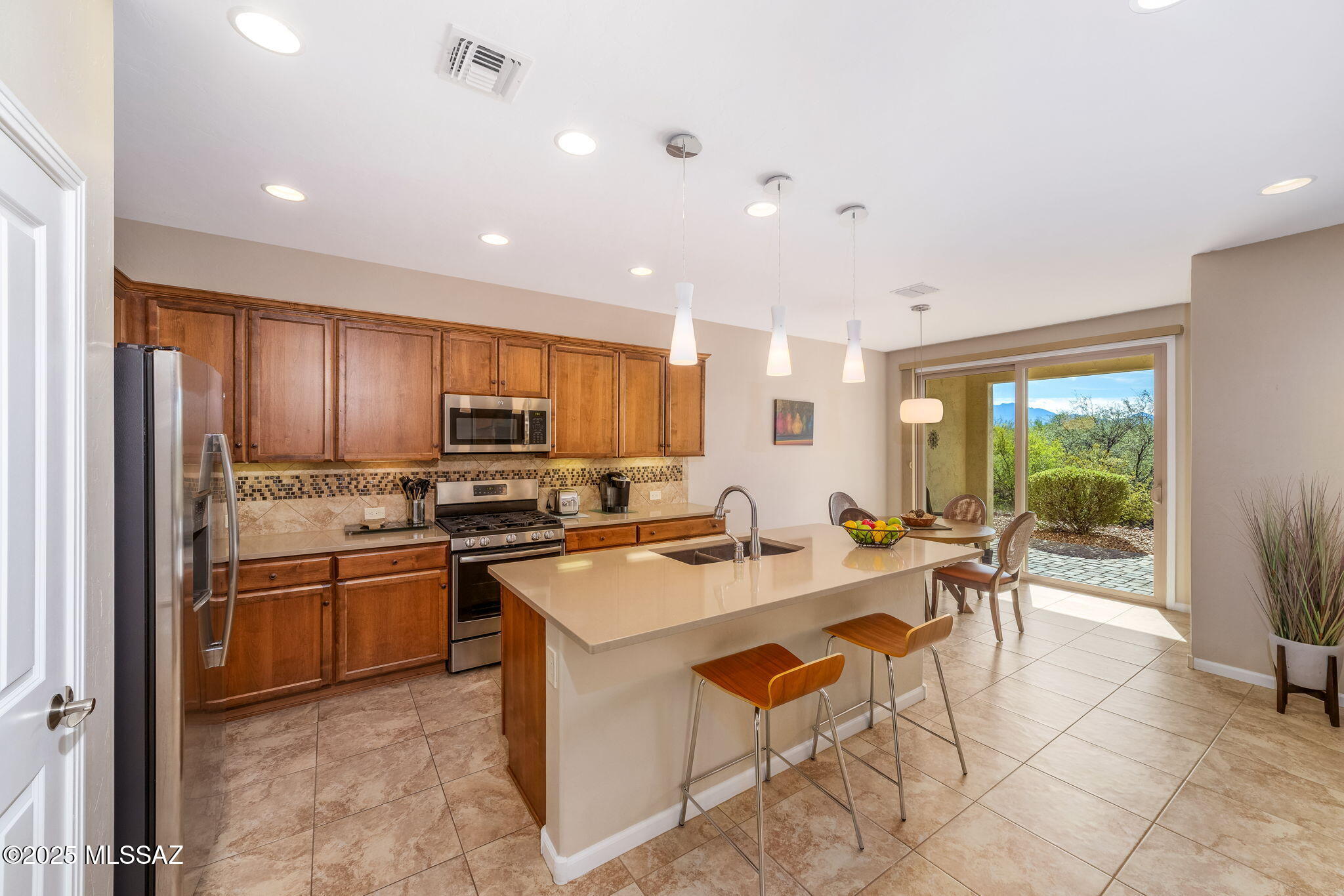 883 N Broken Hills Drive