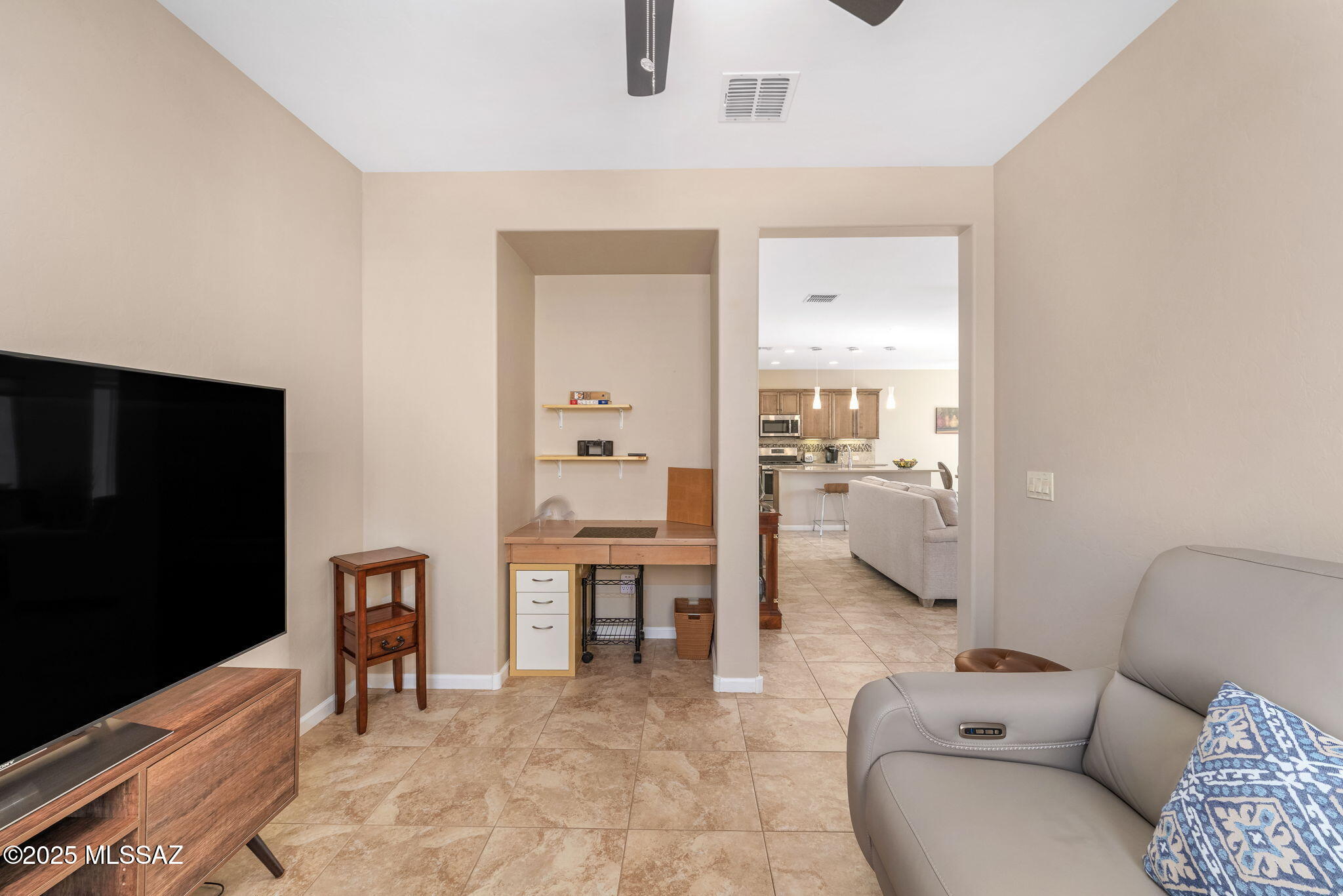 883 N Broken Hills Drive