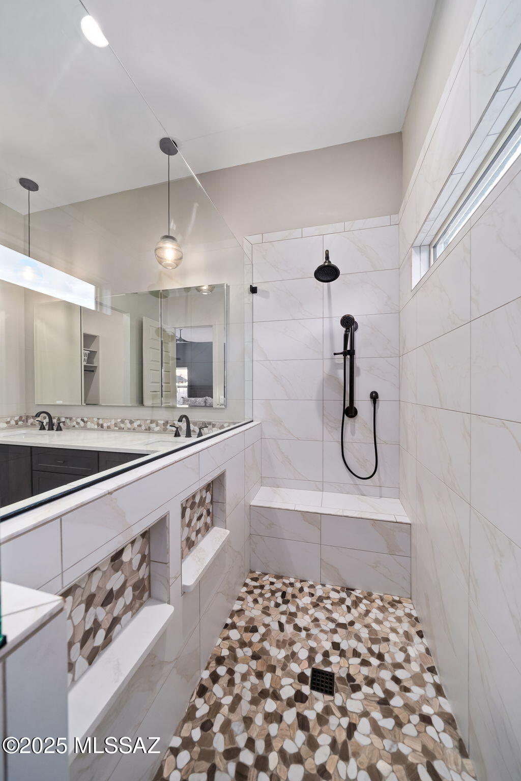 5436 W Beacon Hill Drive