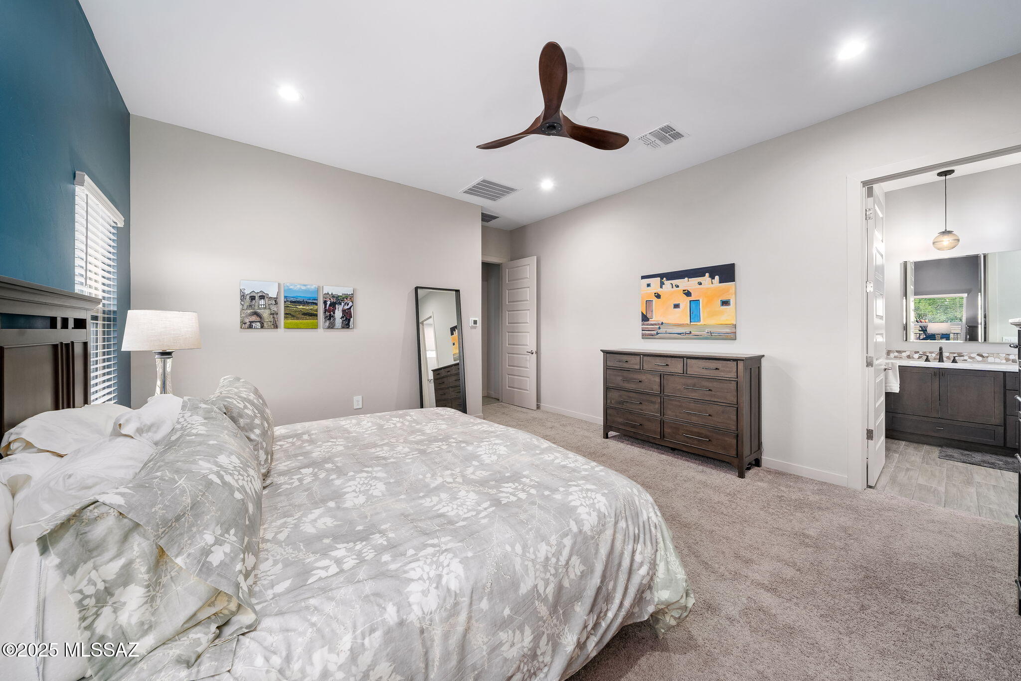 5436 W Beacon Hill Drive