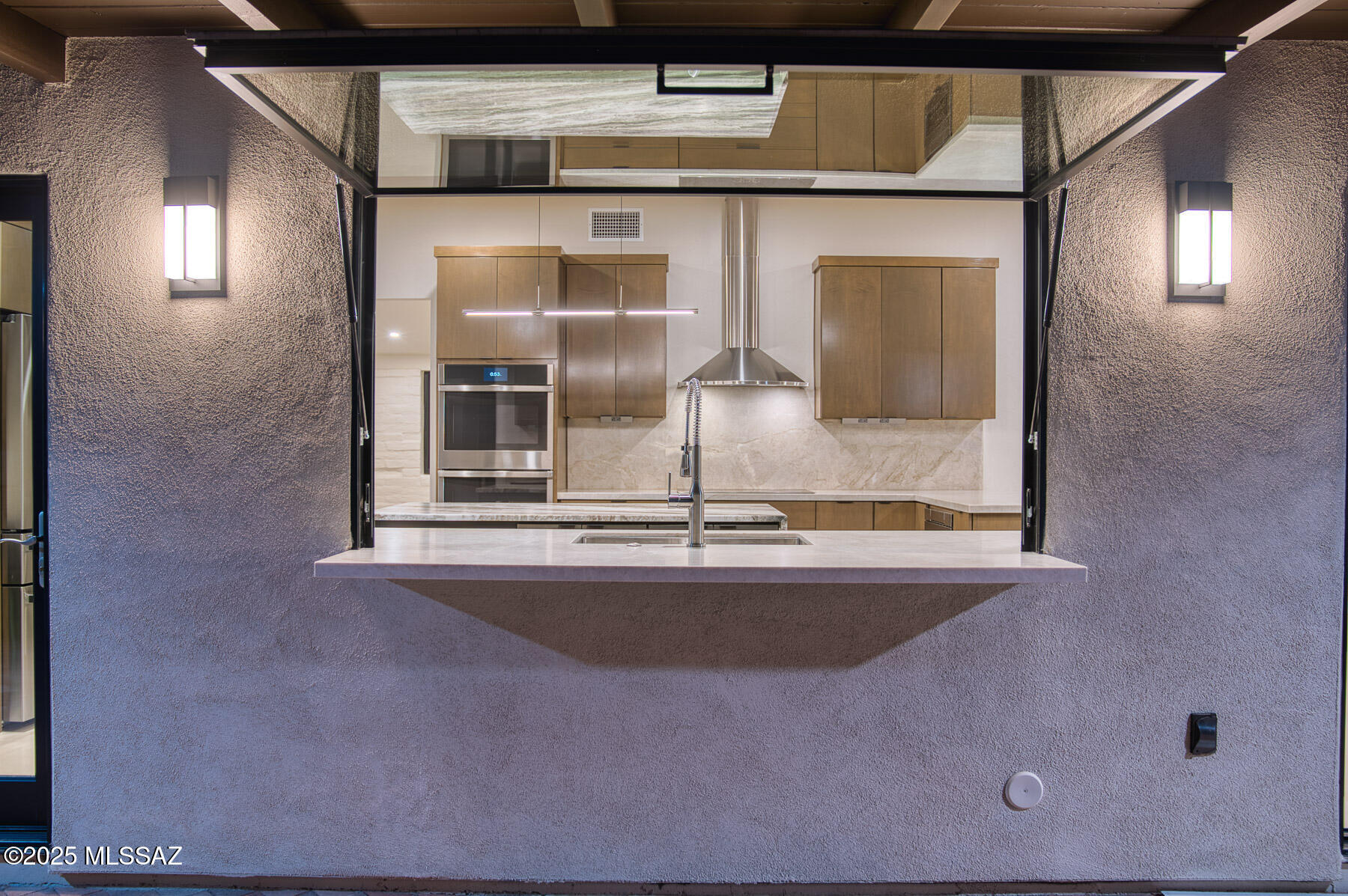 1502 E Indian Wells Road