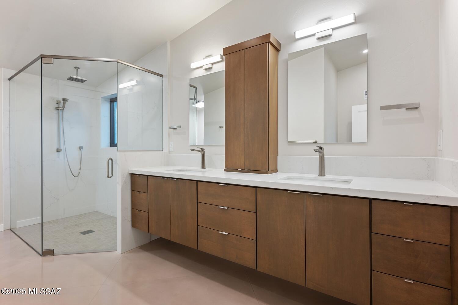 1502 E Indian Wells Road