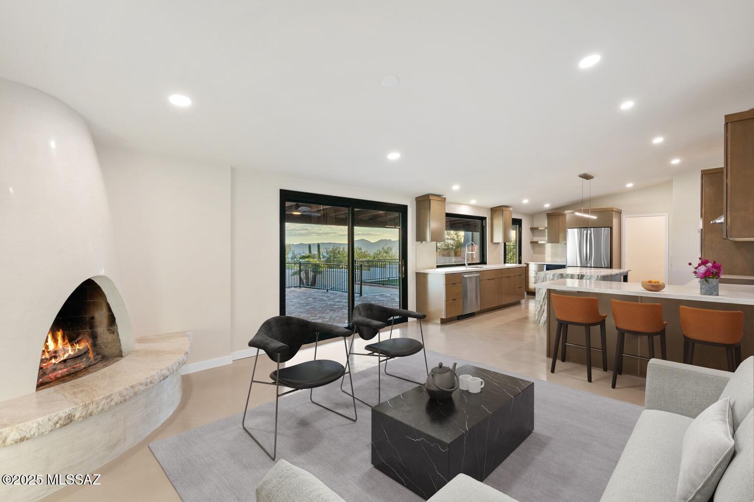 1502 E Indian Wells Road