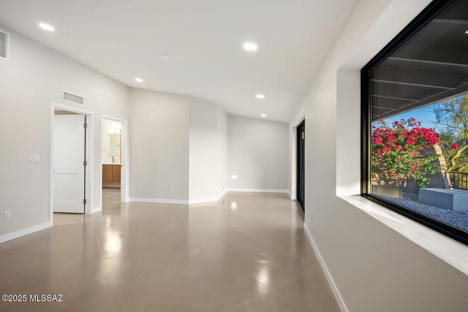 1502 E Indian Wells Road