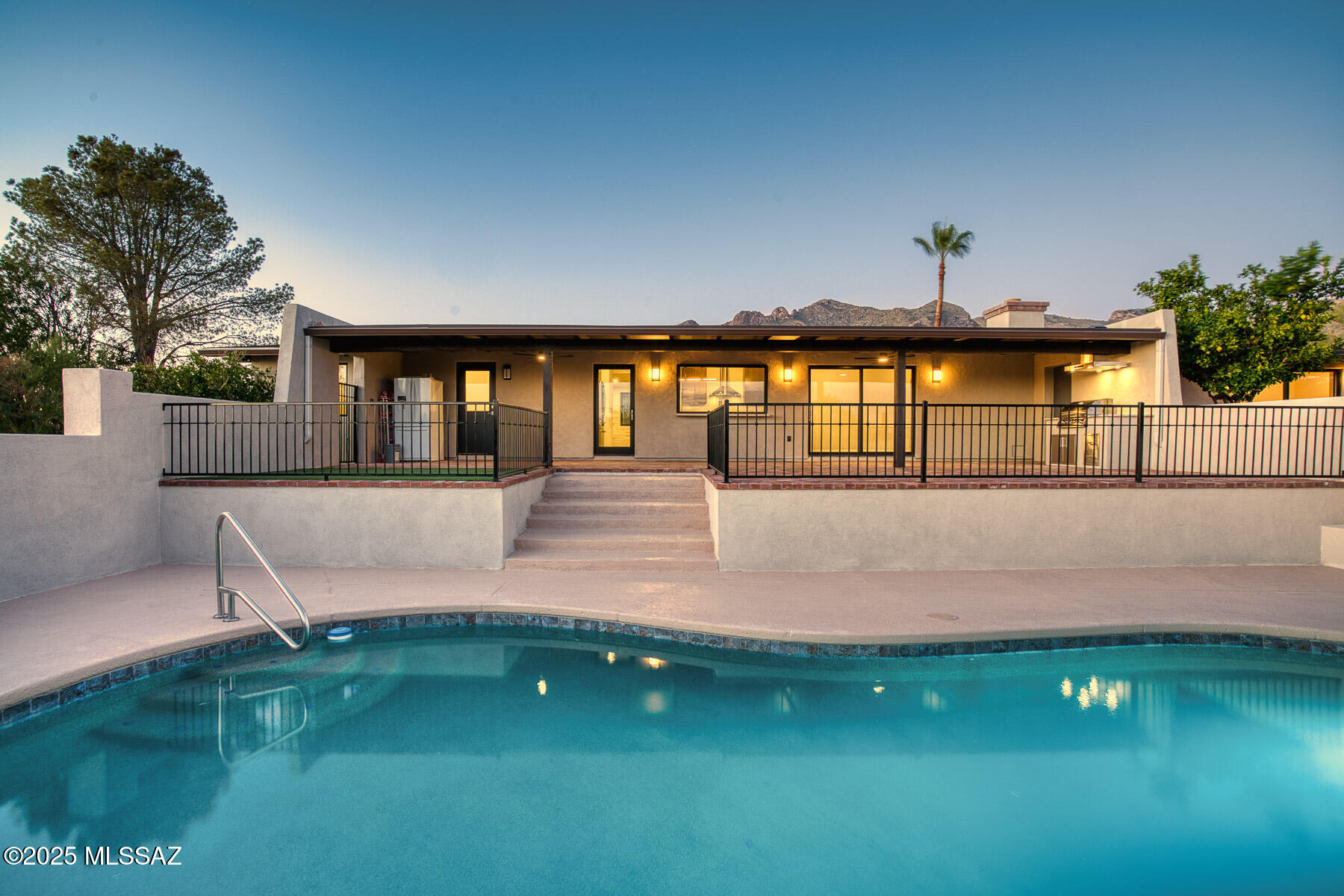 1502 E Indian Wells Road