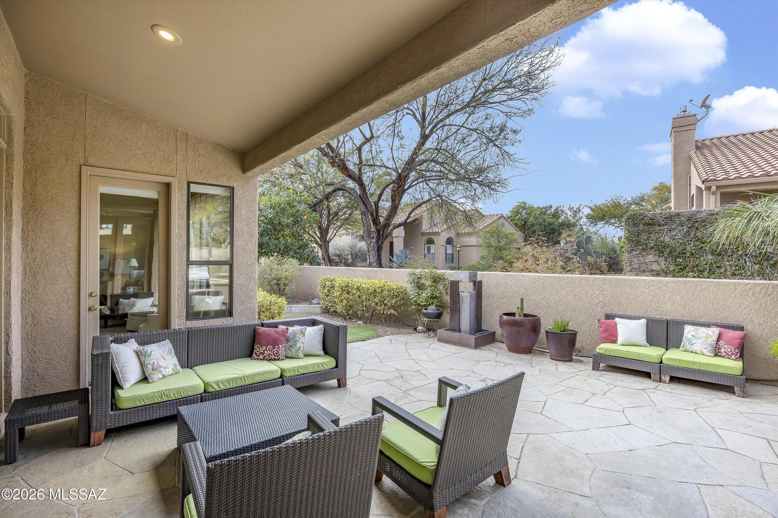 6015 N Coatimundi Drive