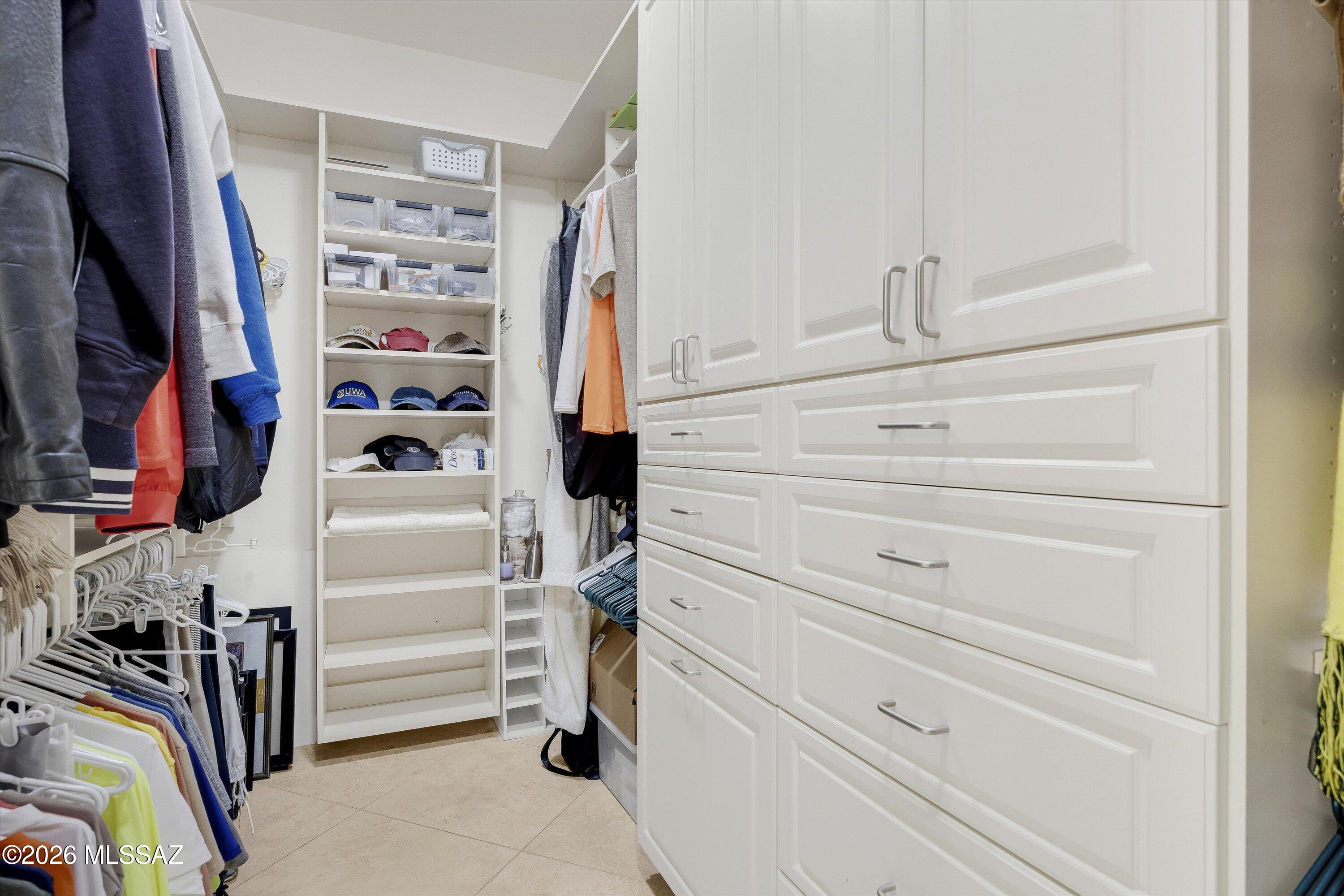 6015 N Coatimundi Drive