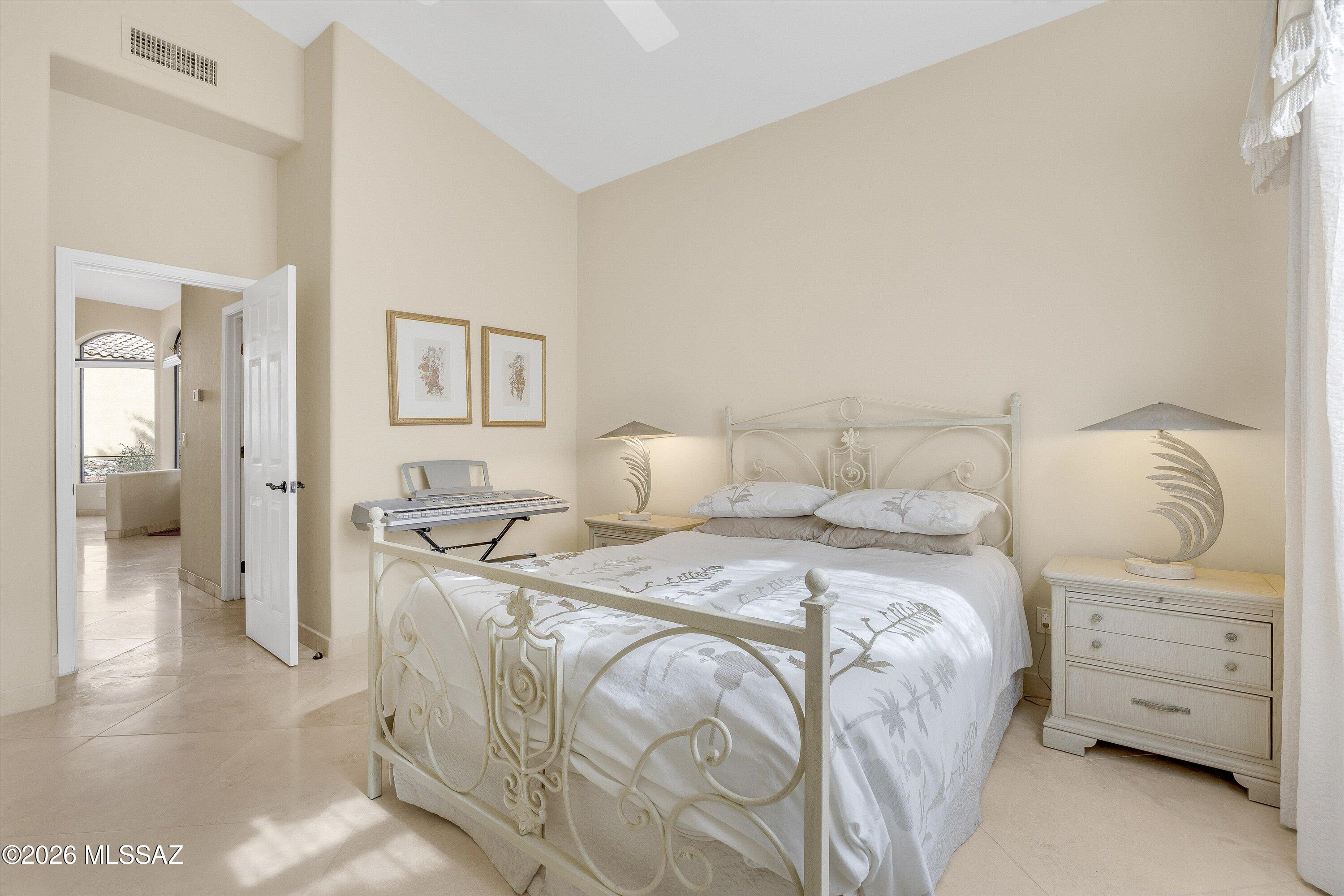 6015 N Coatimundi Drive