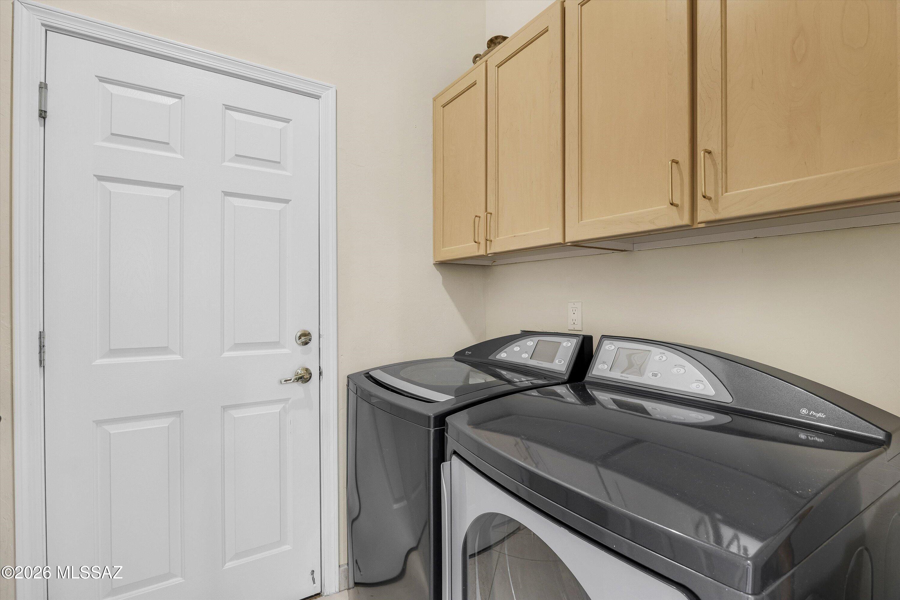 6015 N Coatimundi Drive