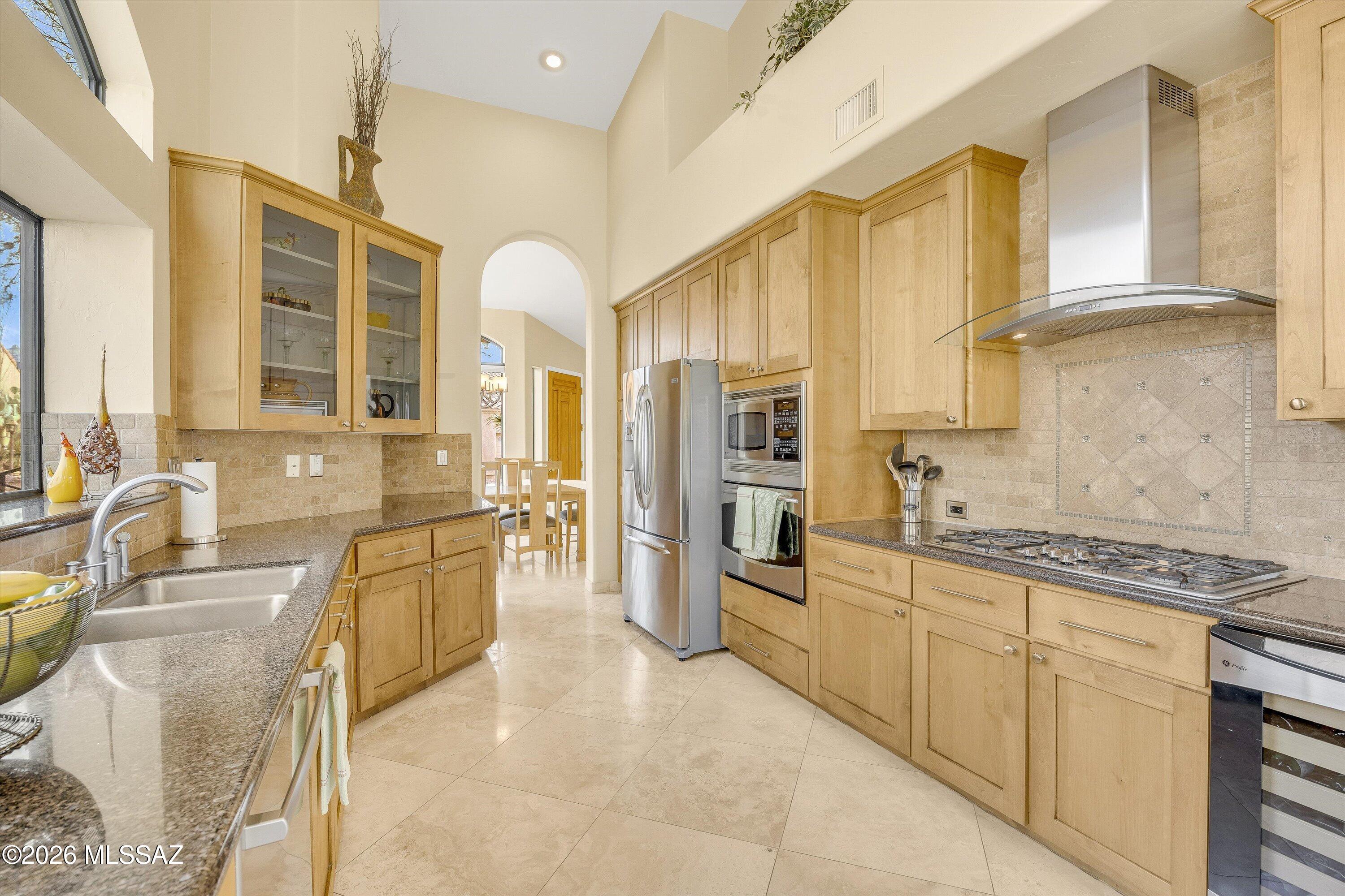 6015 N Coatimundi Drive