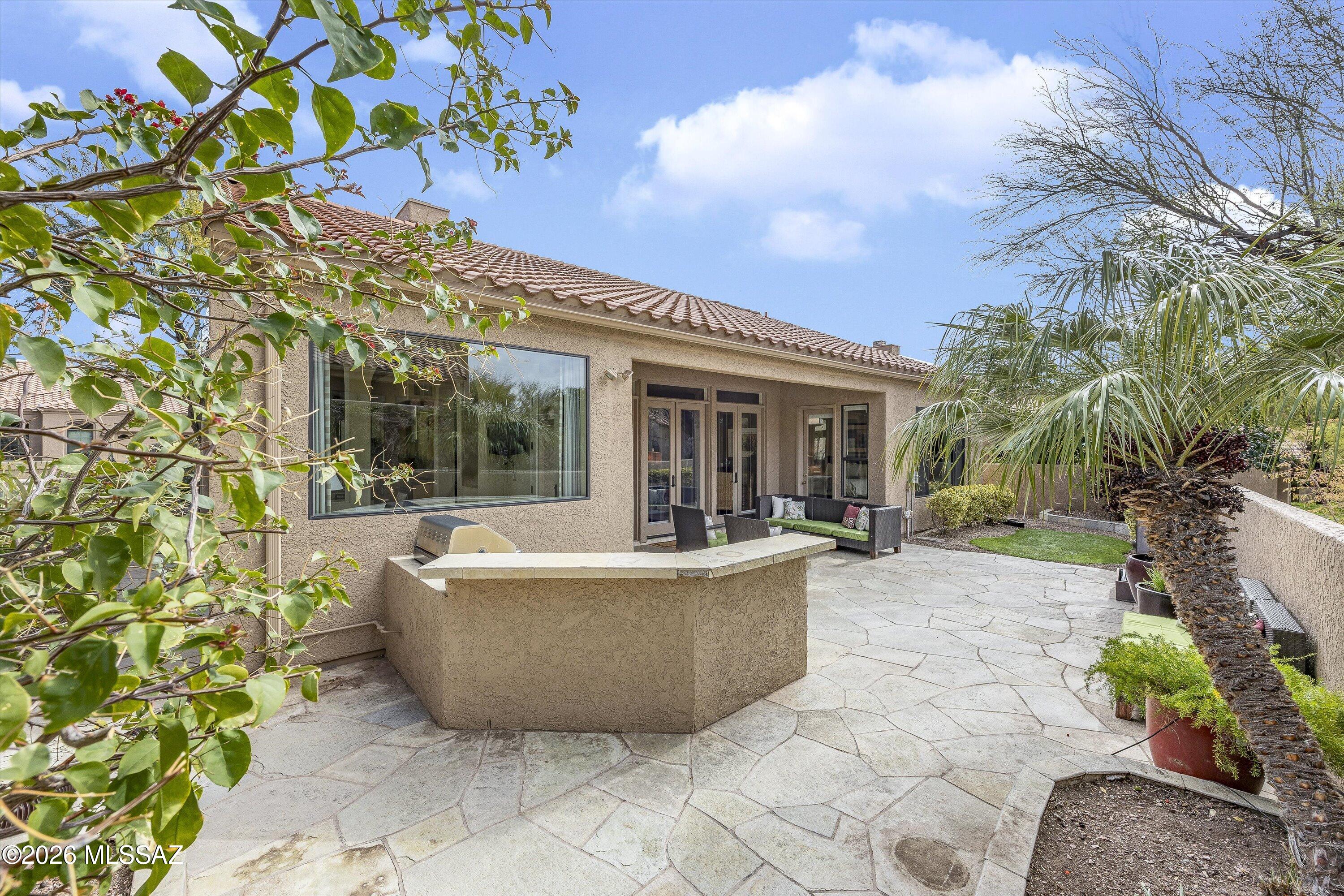 6015 N Coatimundi Drive