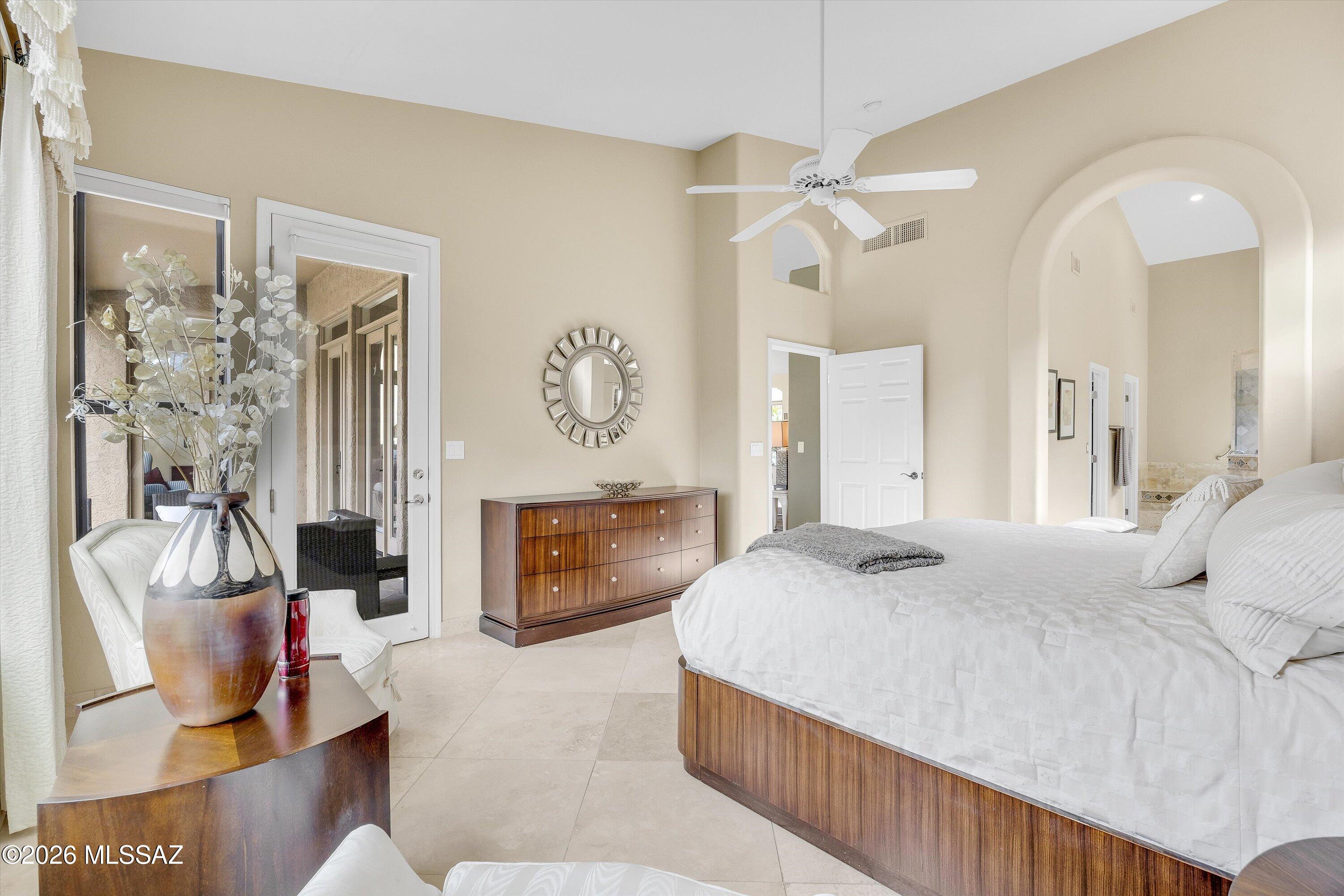 6015 N Coatimundi Drive