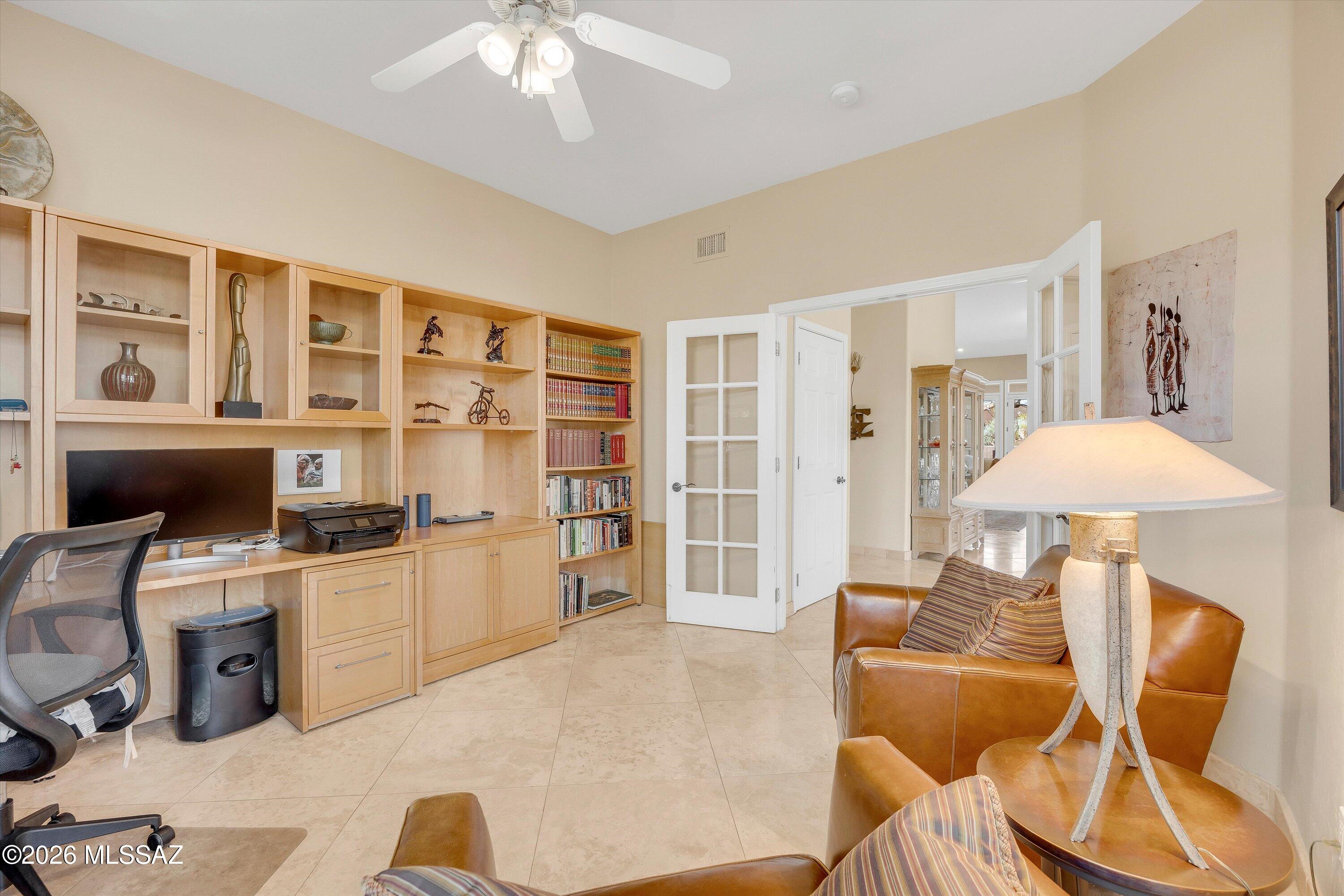 6015 N Coatimundi Drive