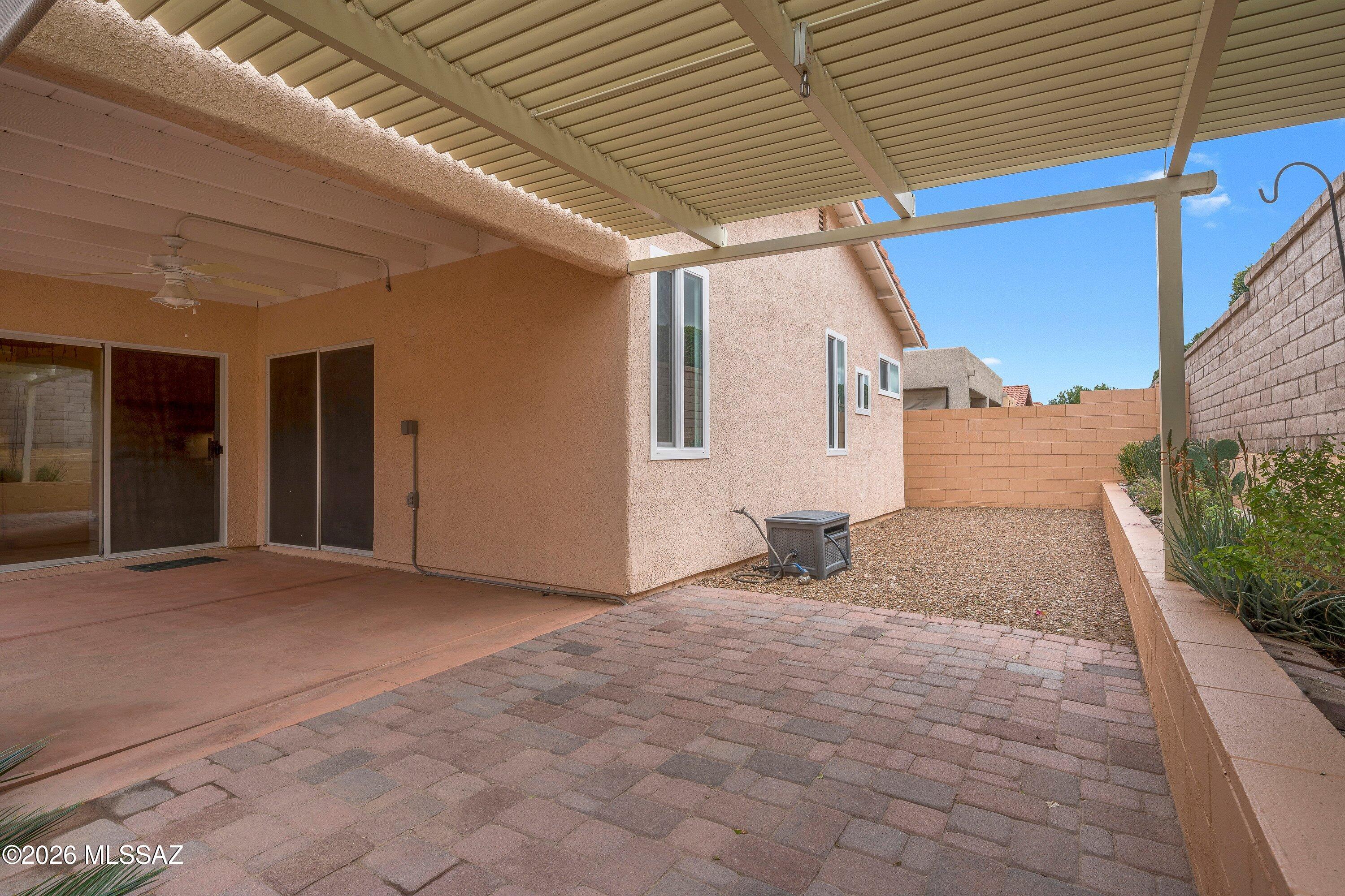 5122 E Círculo Las Cabanas