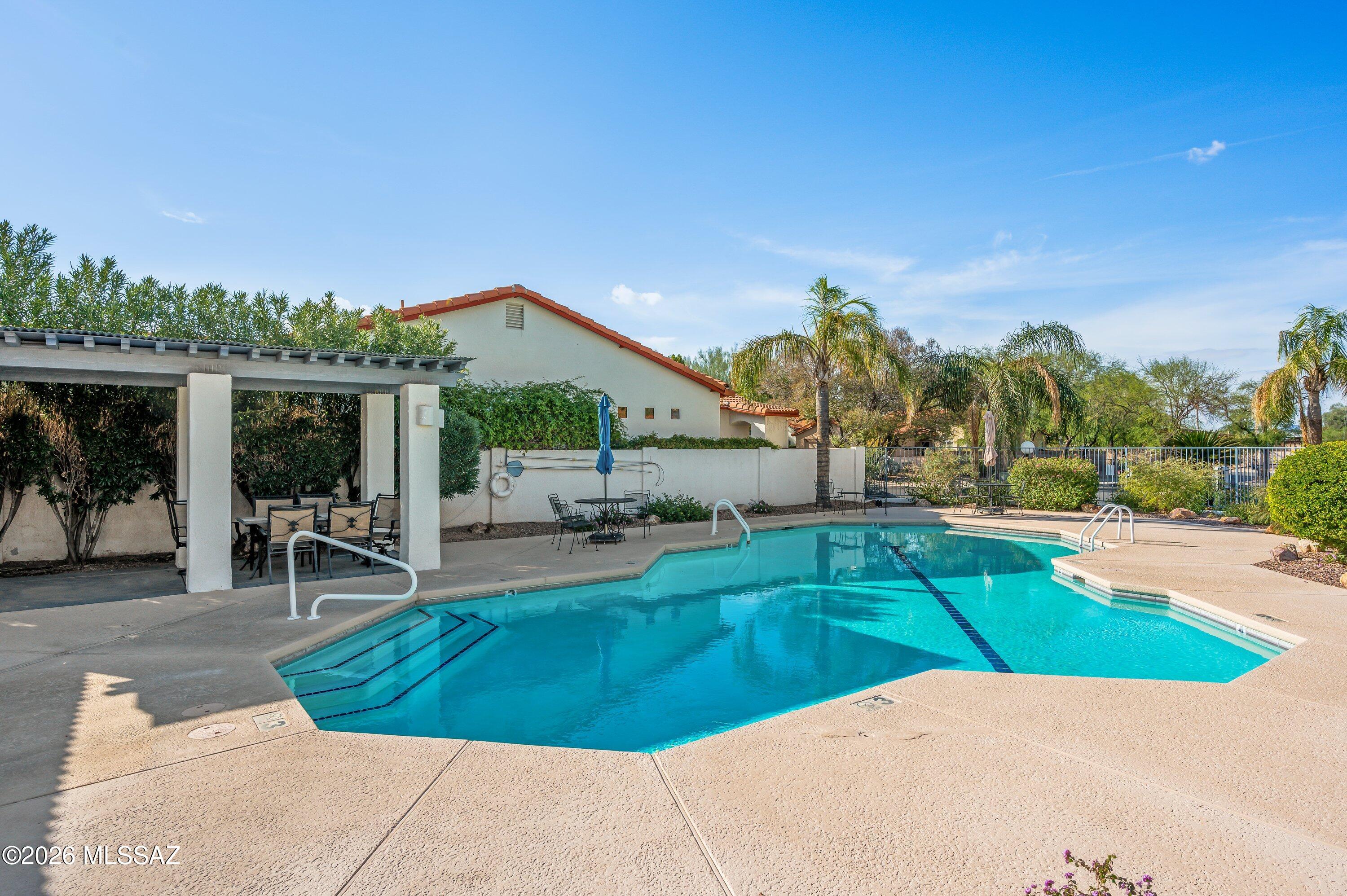 5122 E Círculo Las Cabanas