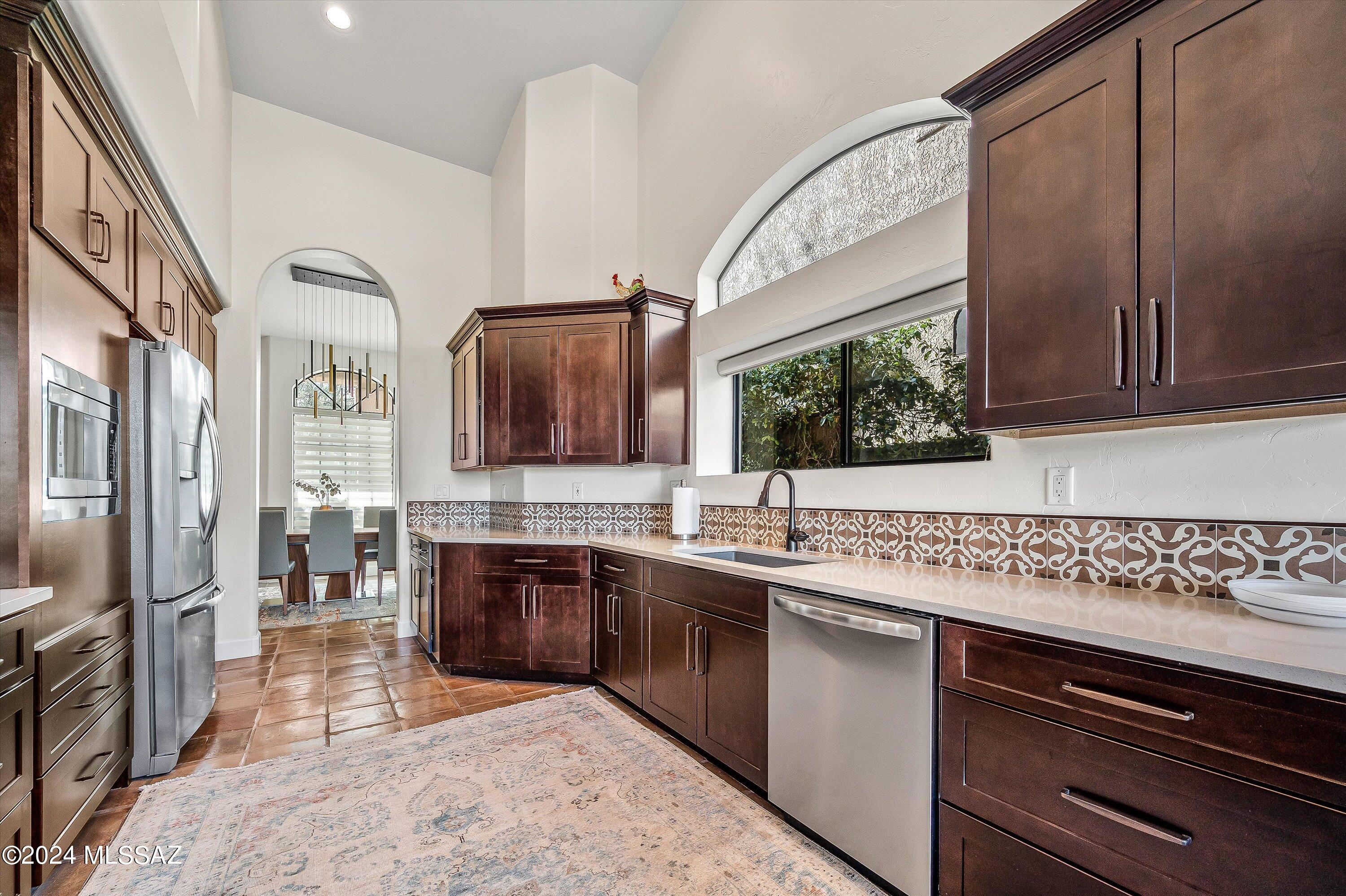 6020 N Coatimundi Drive