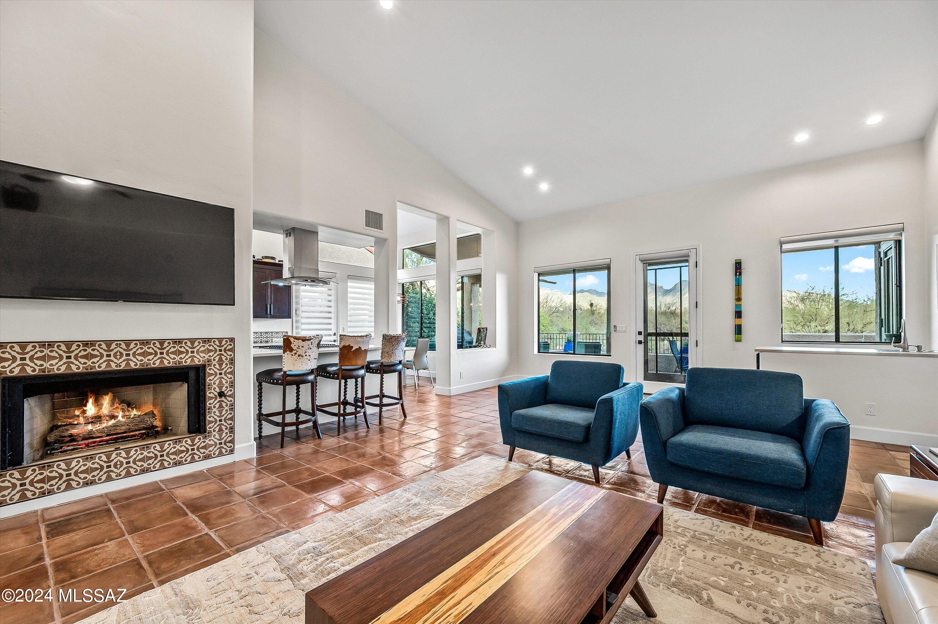 6020 N Coatimundi Drive