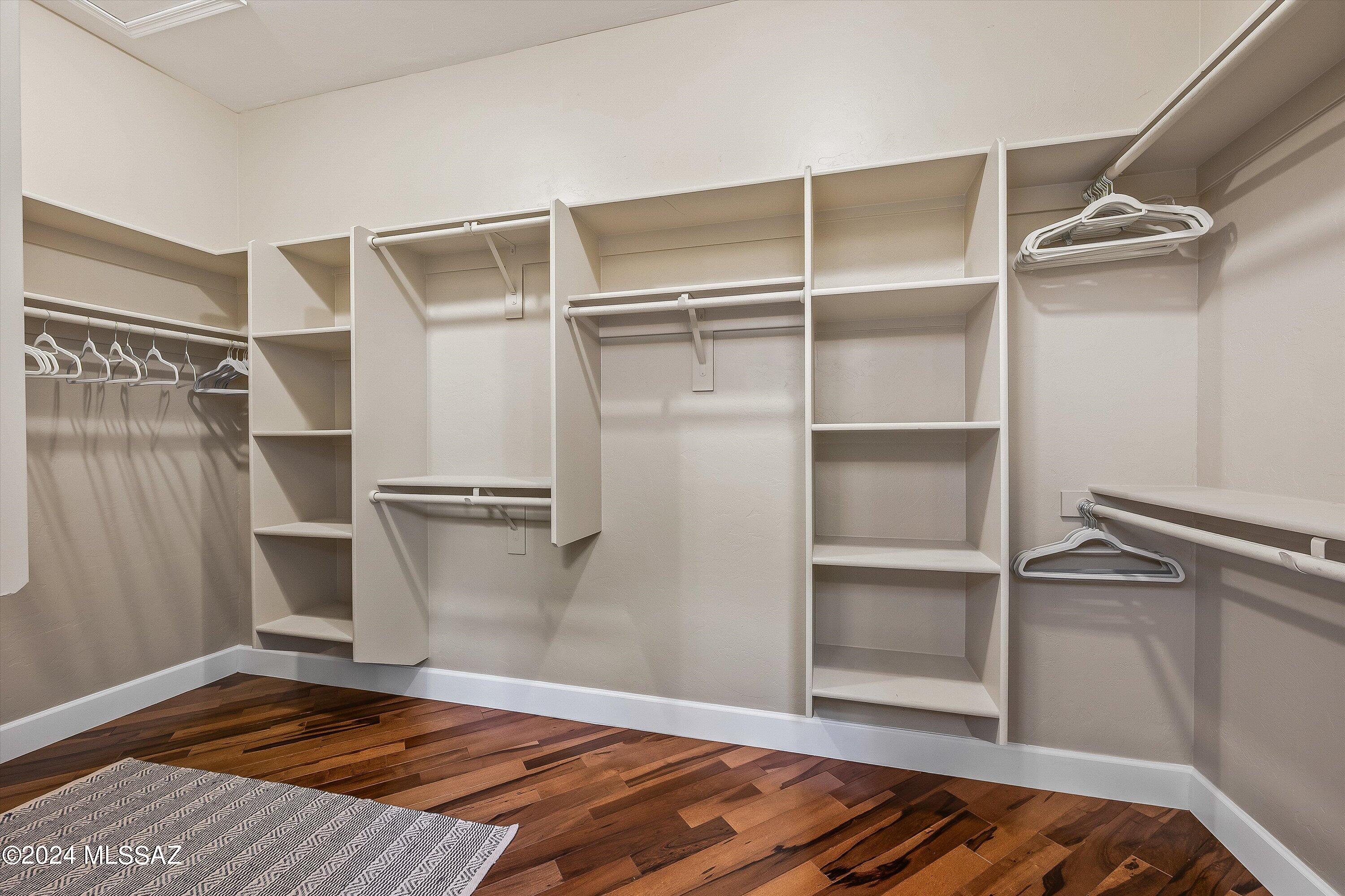 6020 N Coatimundi Drive