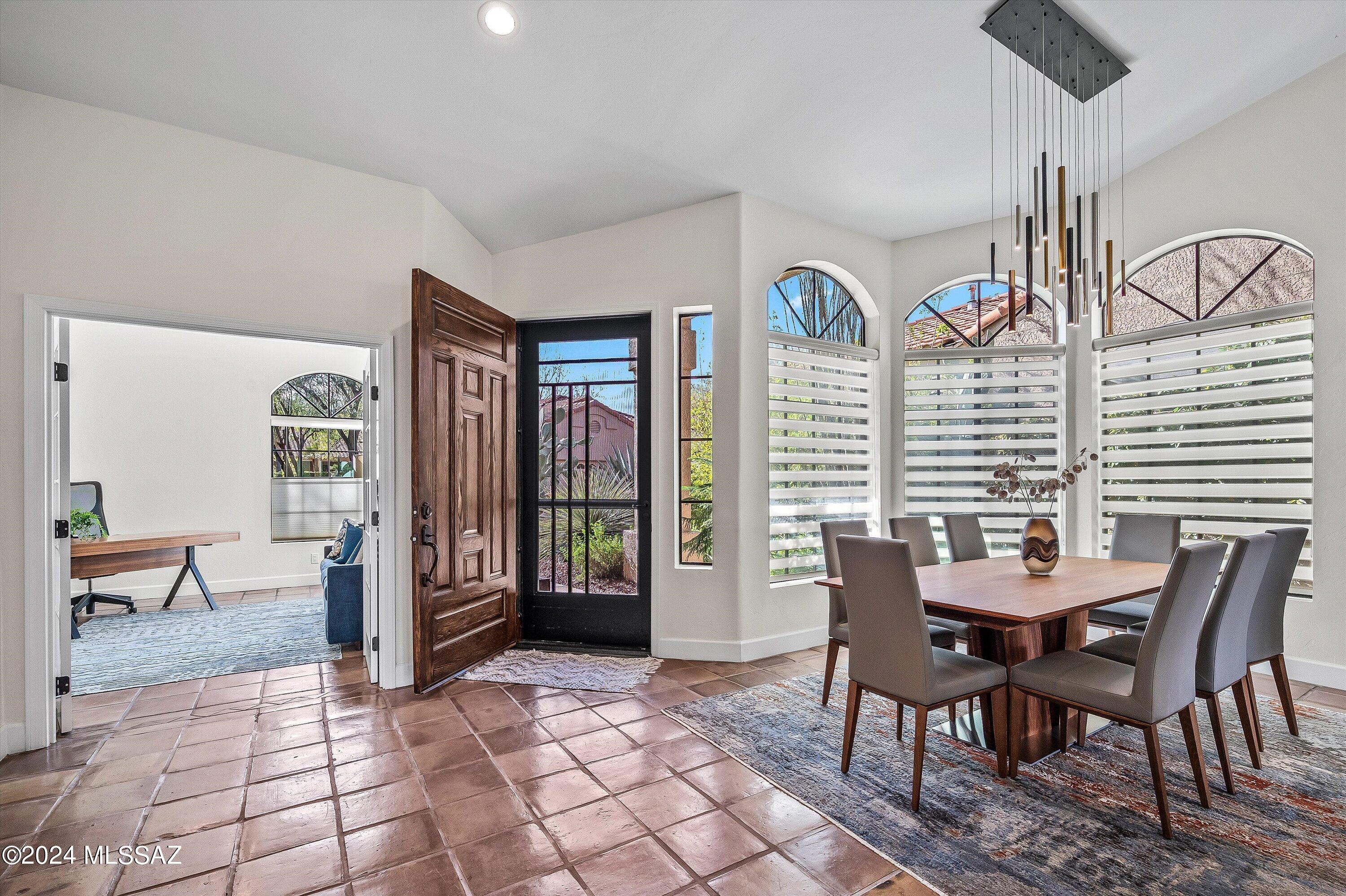 6020 N Coatimundi Drive