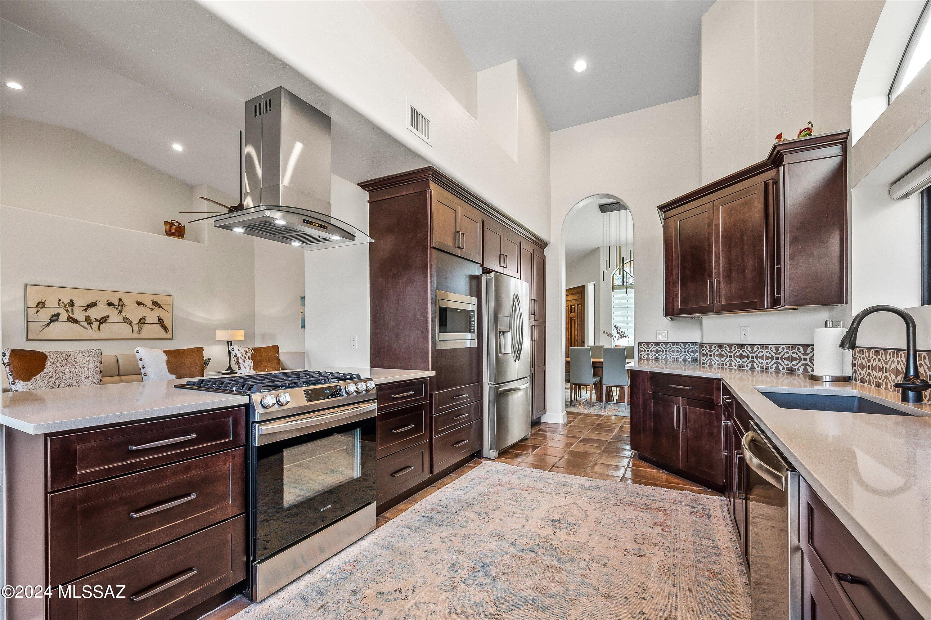 6020 N Coatimundi Drive